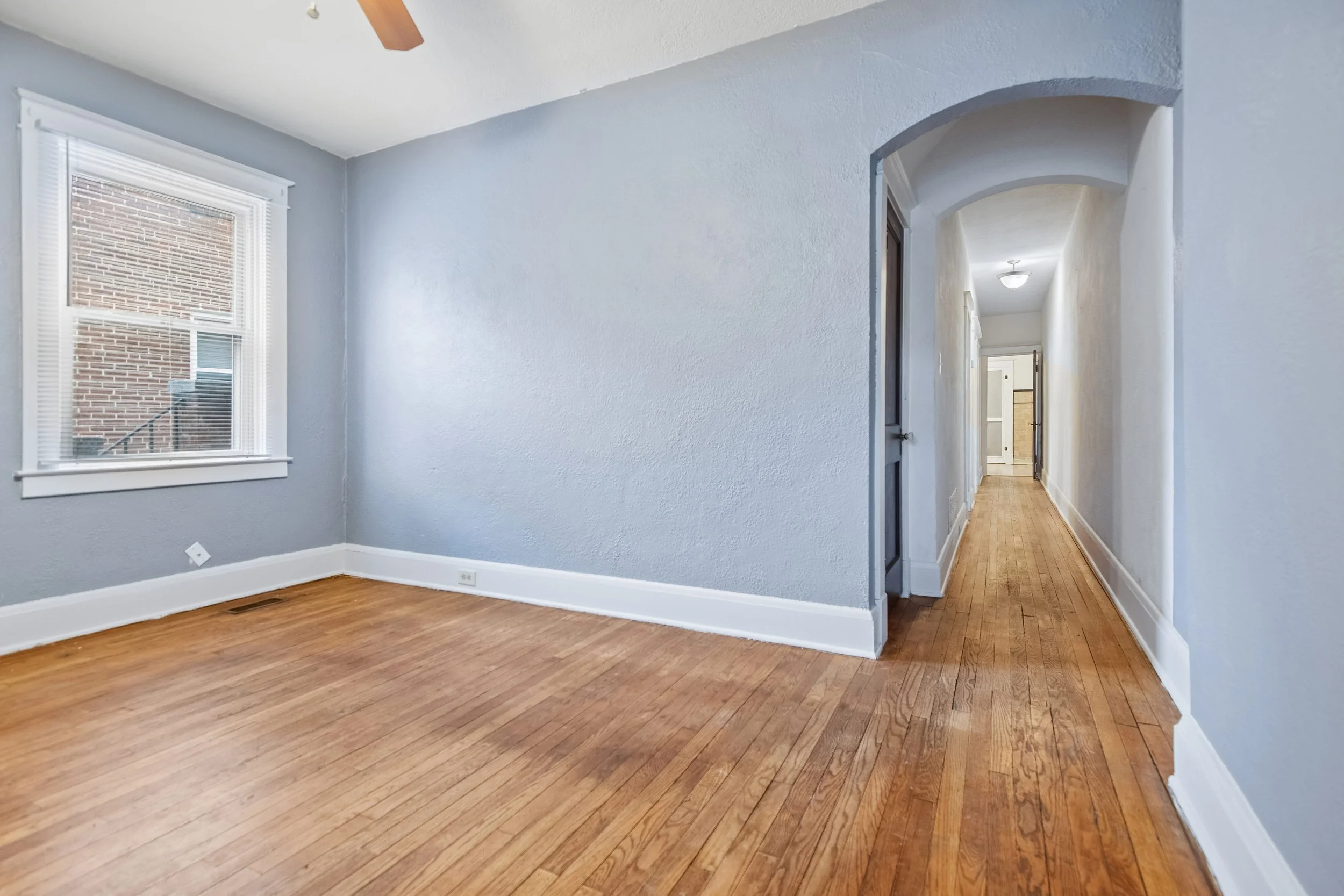 09-Living Room.jpg