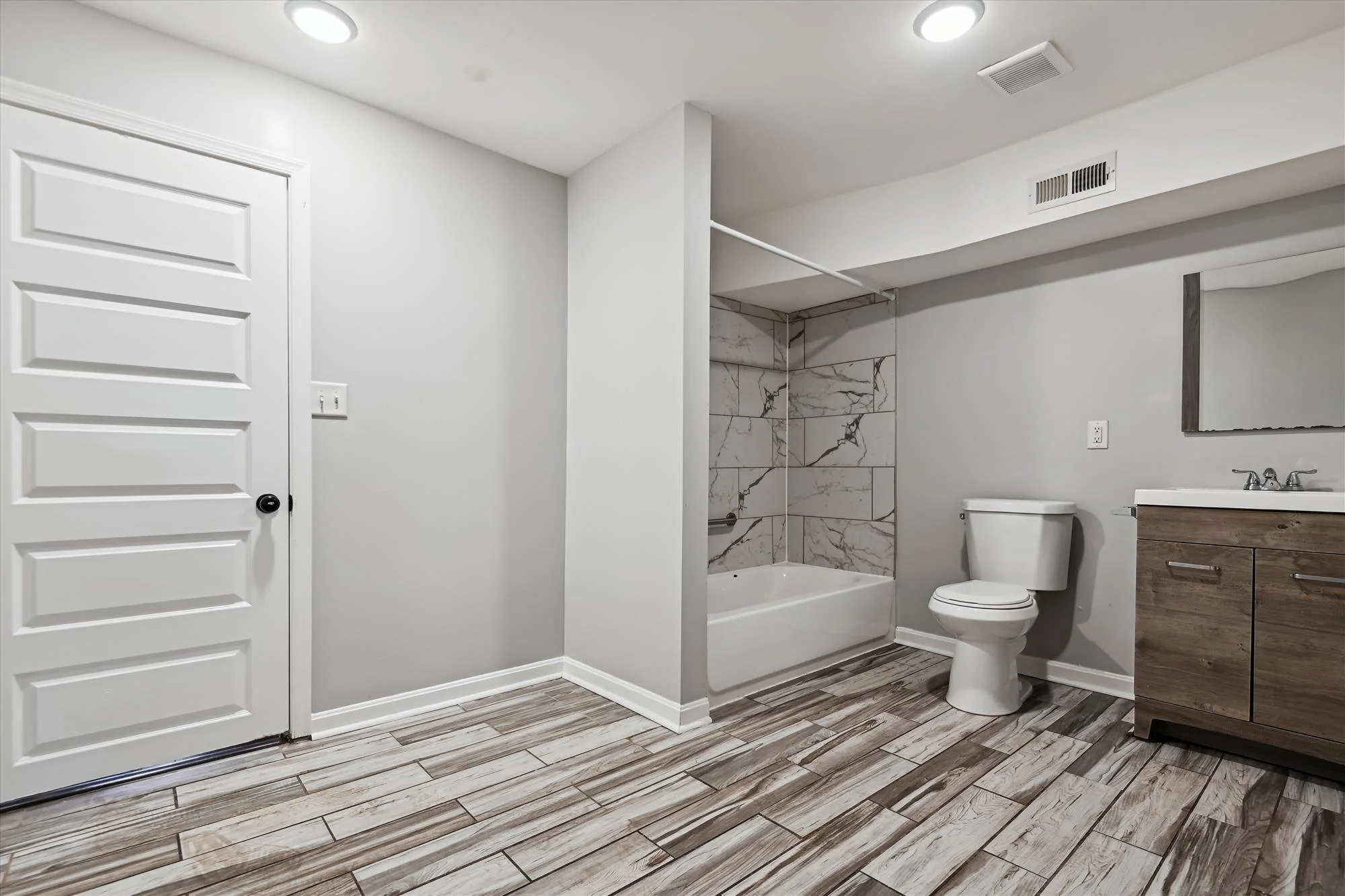 main level-bath 2-_dsc1338.jpg