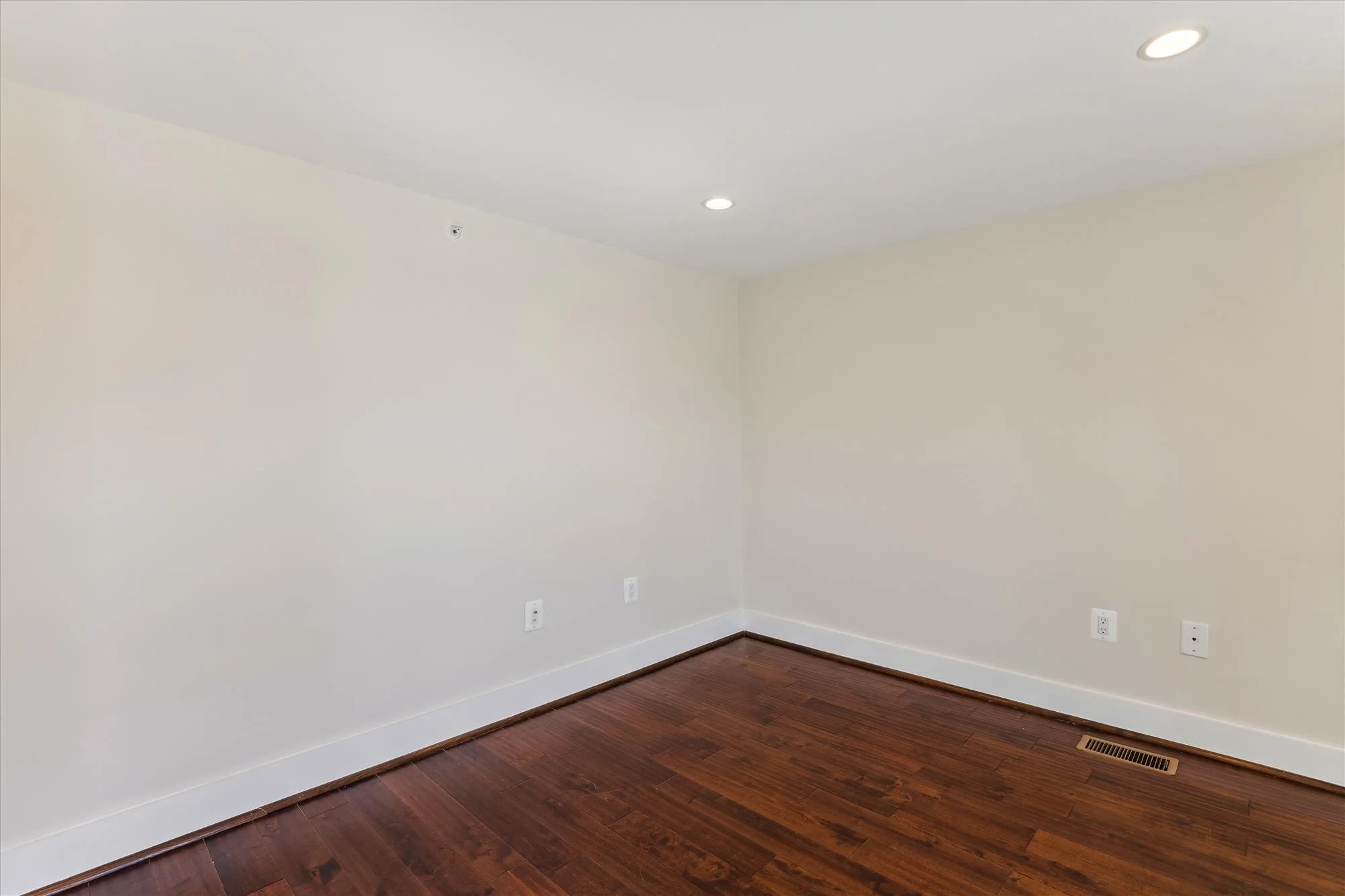 upper level-loft-613a5618.jpg