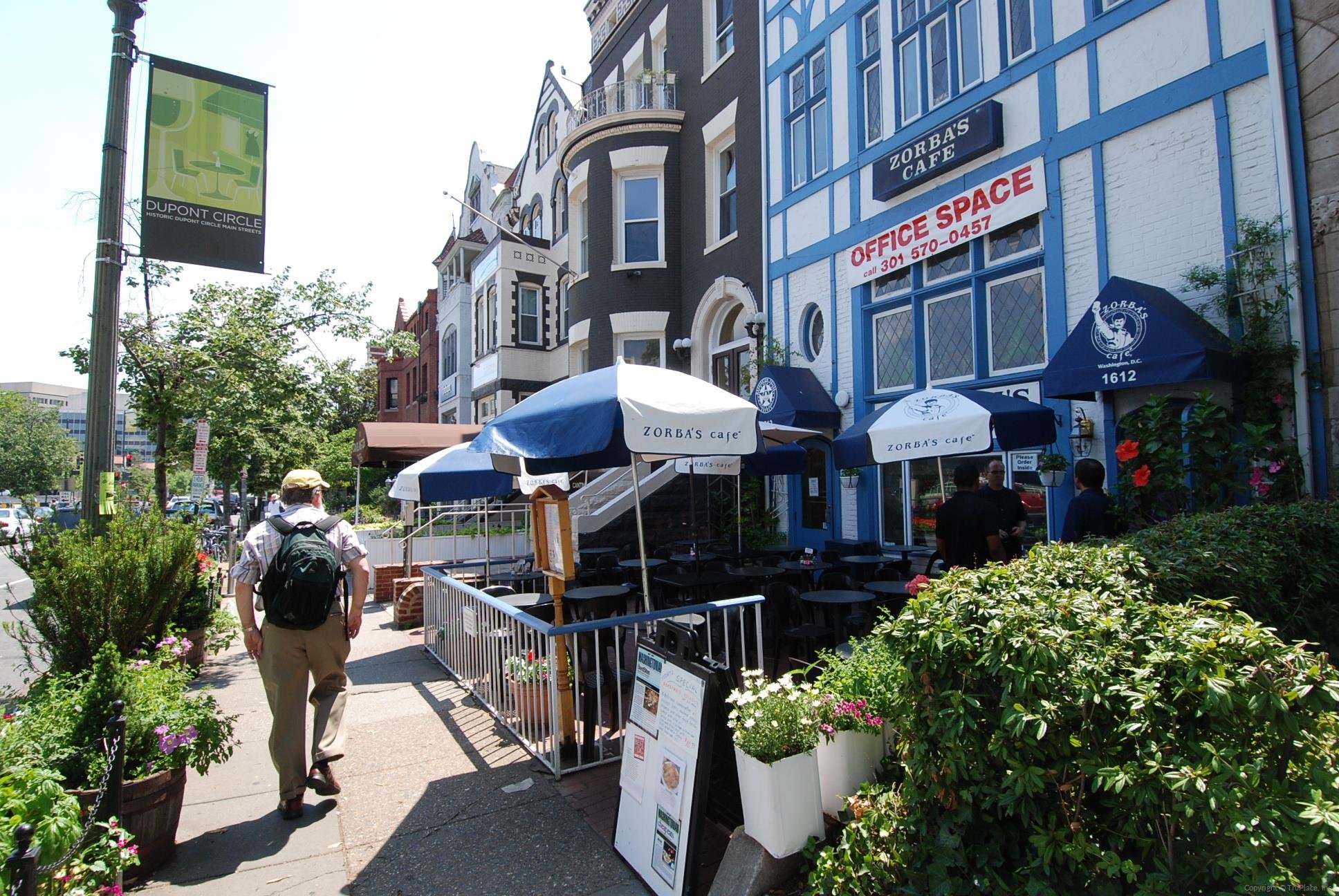 amenity-area restaurants-dsc_2923.jpg