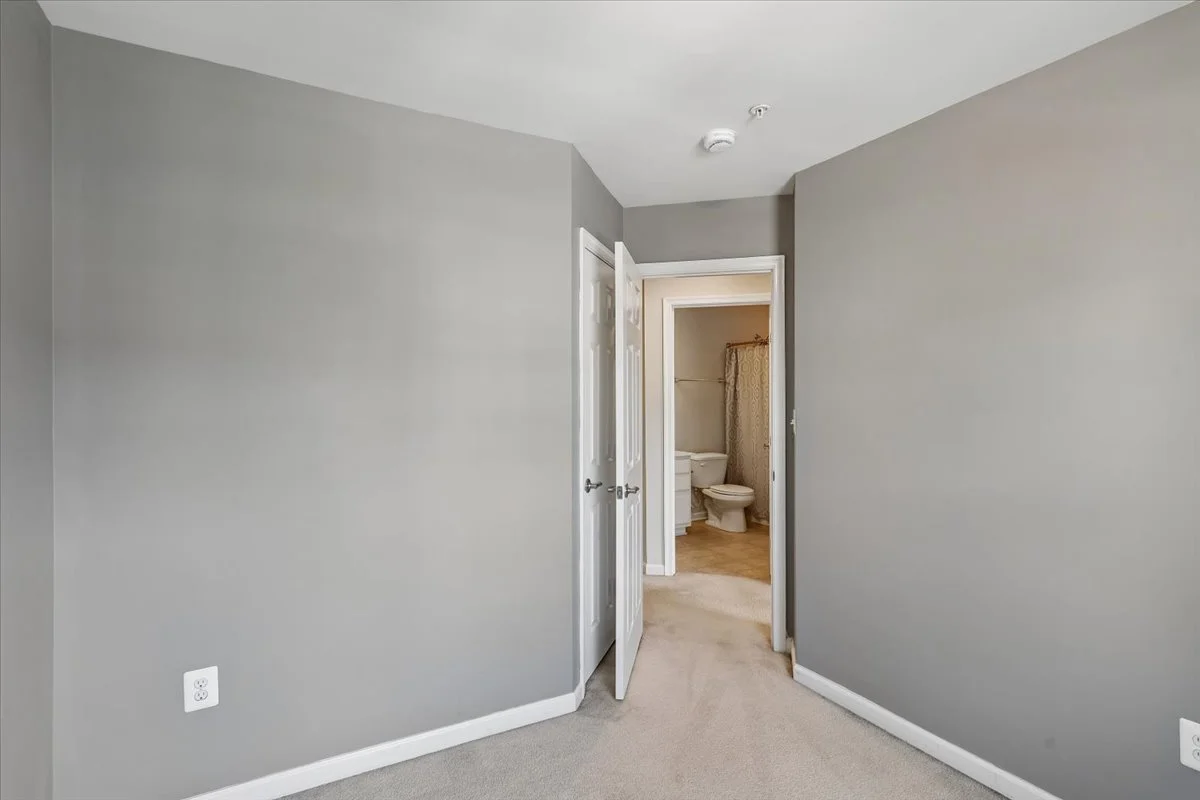 16-Bedroom 2.jpg