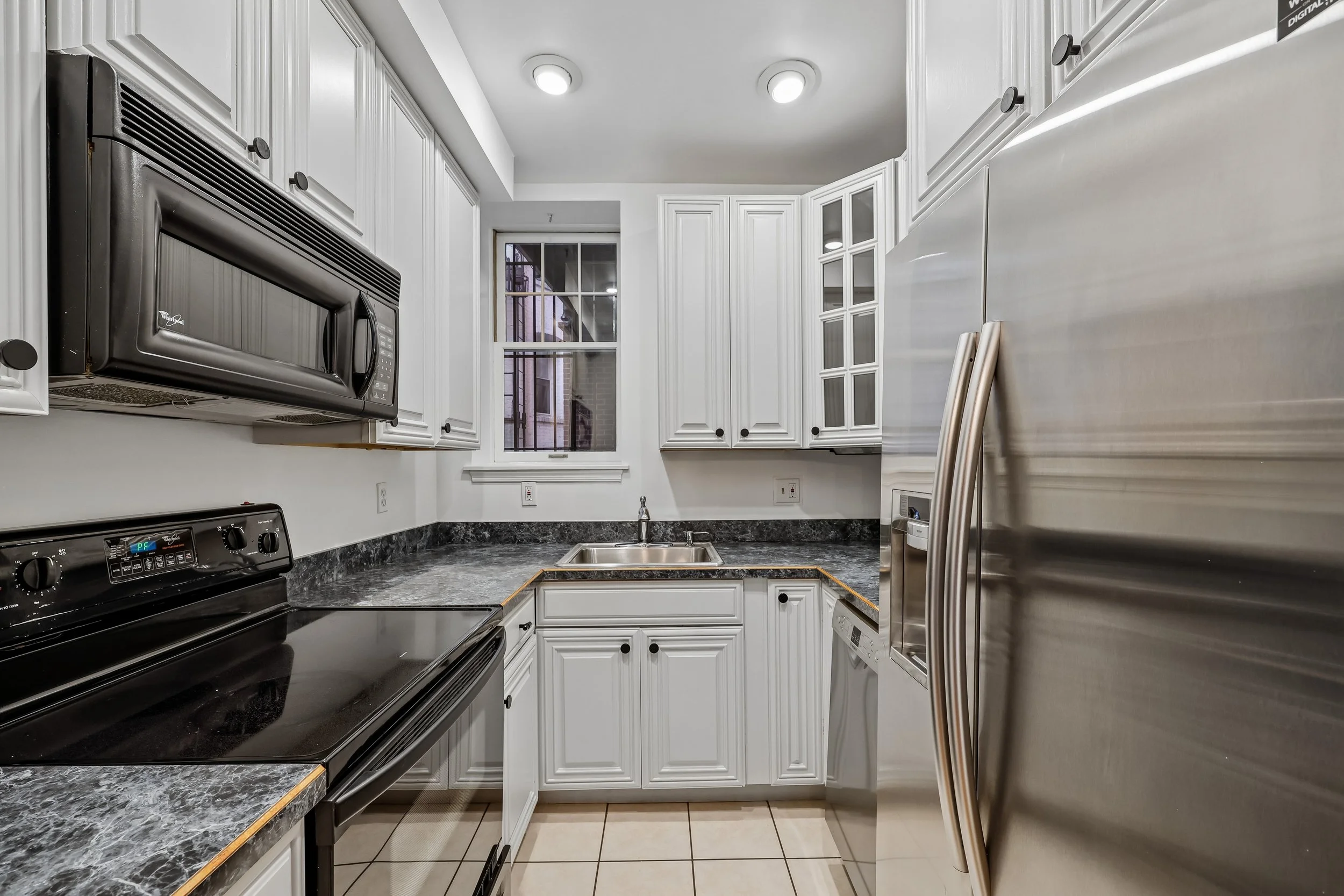 11-Kitchen.jpg