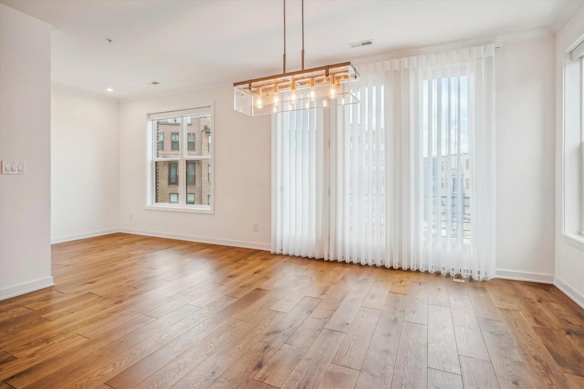 main level-dining room-_glm0192.jpg