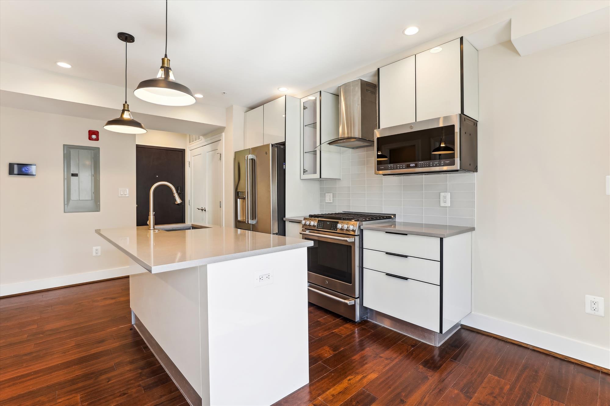 main level-kitchen-613a5648.jpg