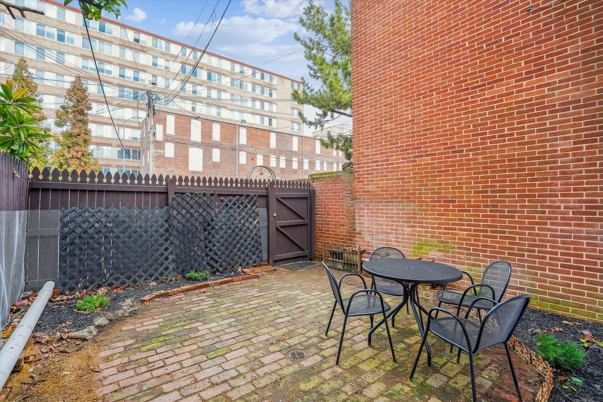 unit a-main level-patio-_dsc1097.jpg