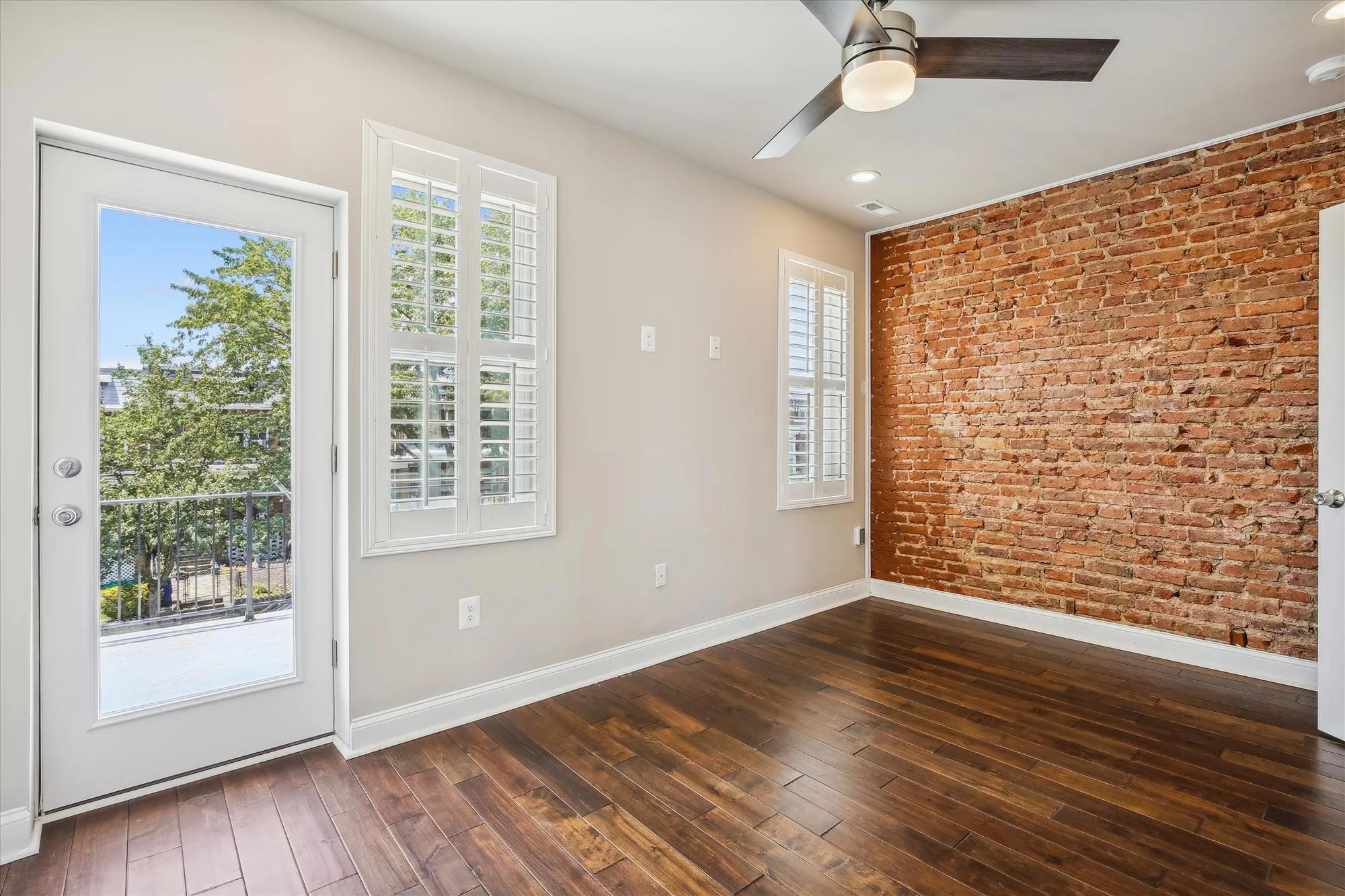 upper level-primary bedroom-_mg_7230.jpg