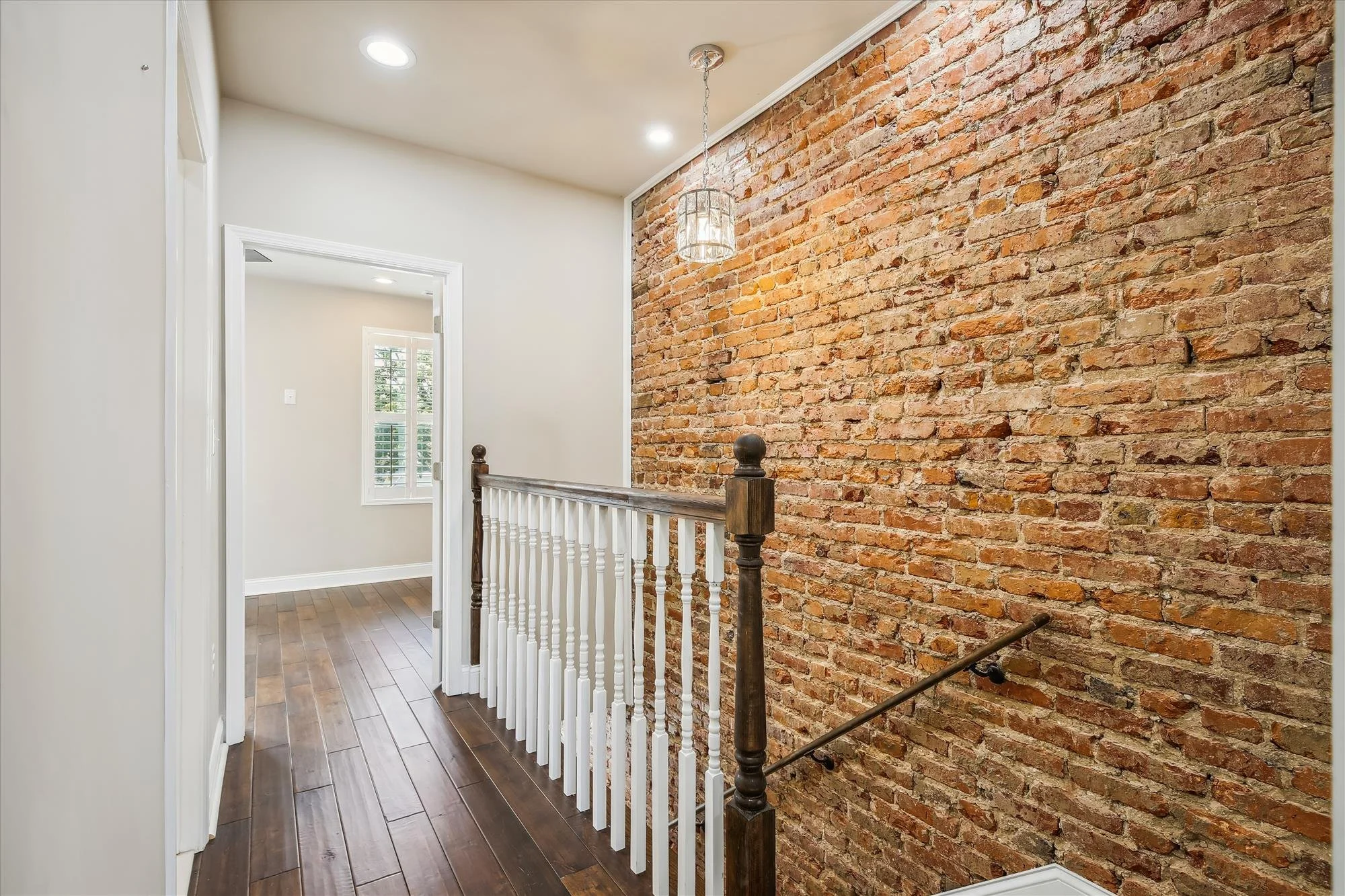 upper level-hall-_mg_7190.jpg