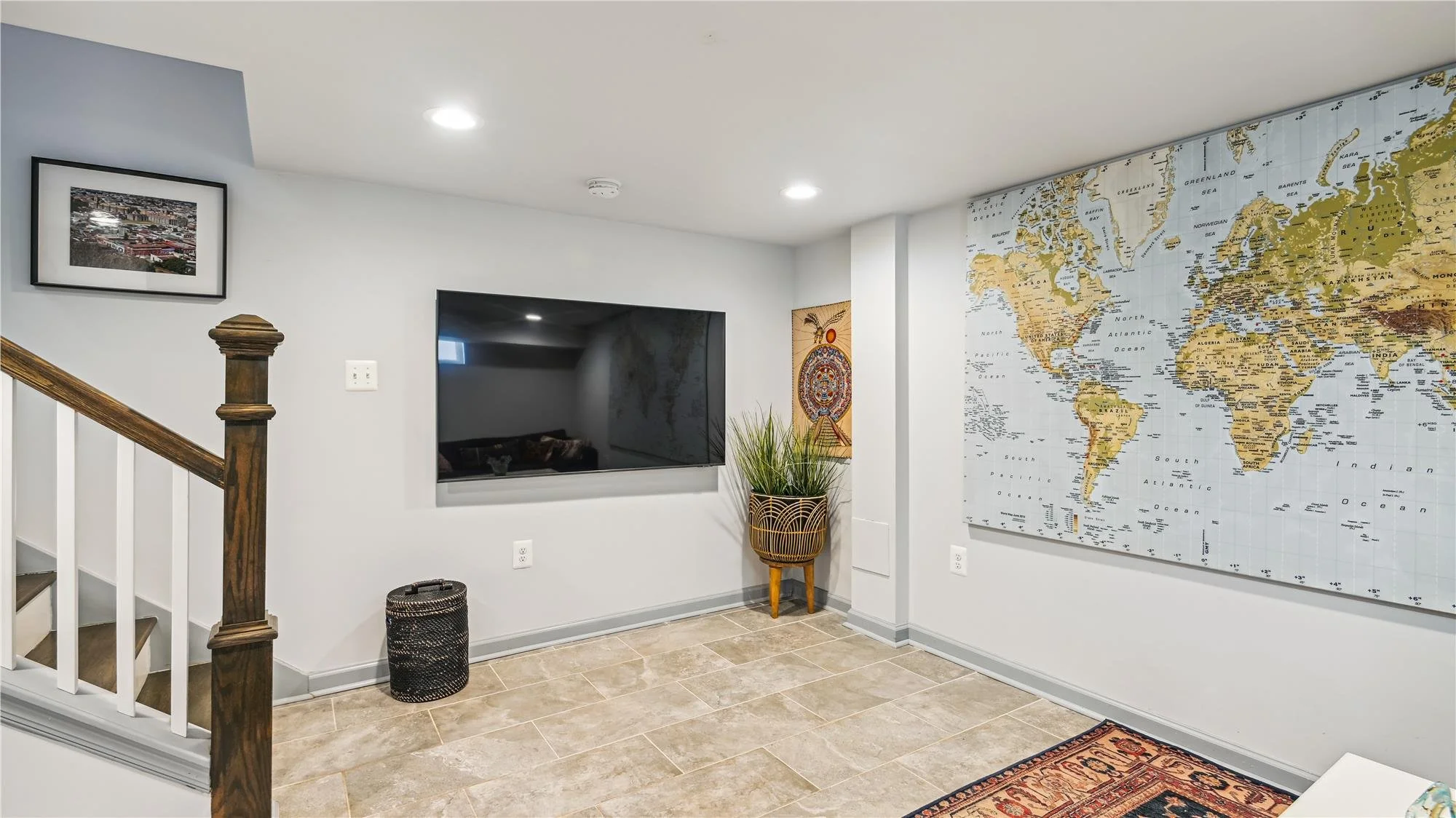 lower level-recreation room-_dsc3166.jpg