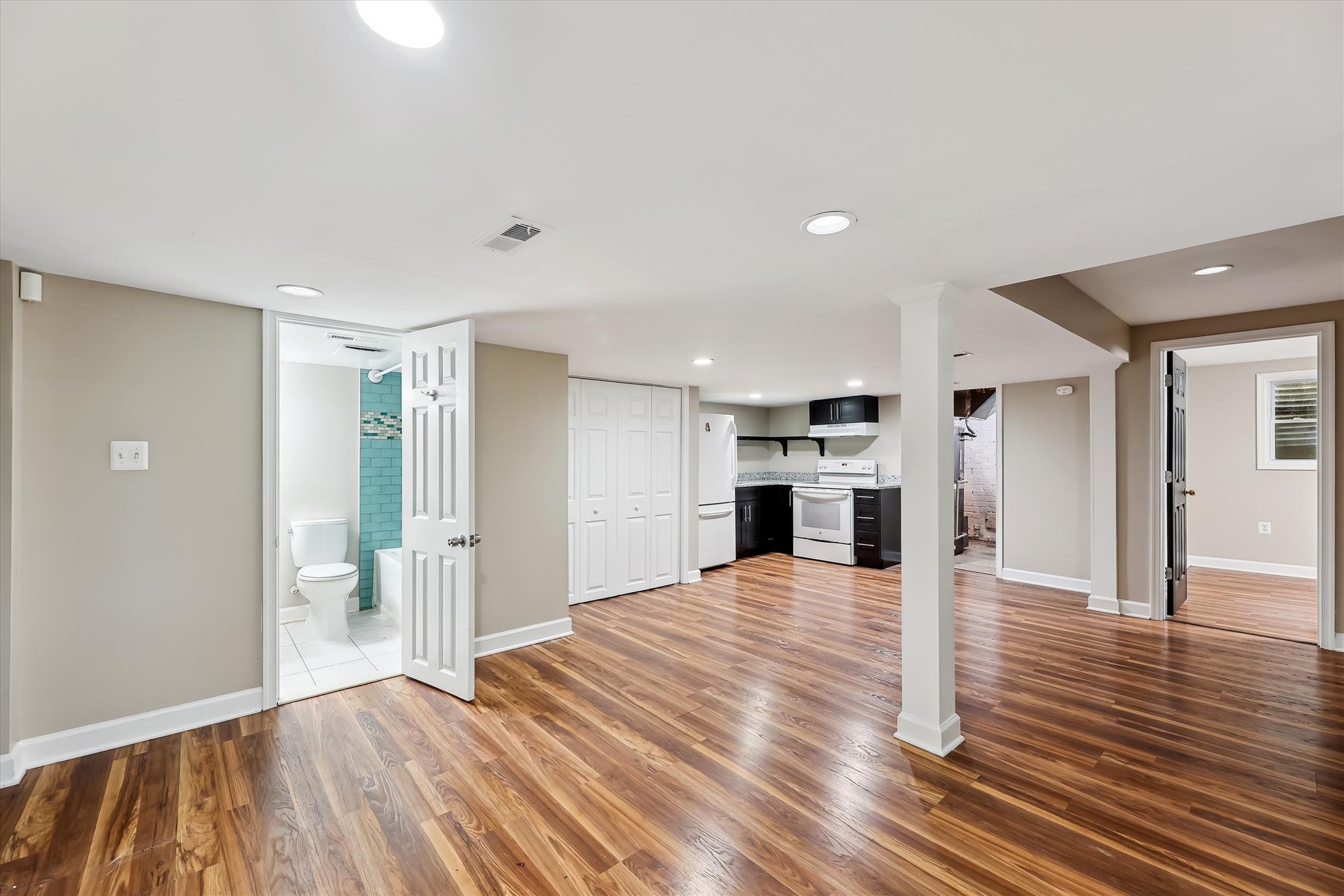 lower level-family room-a9594.jpg