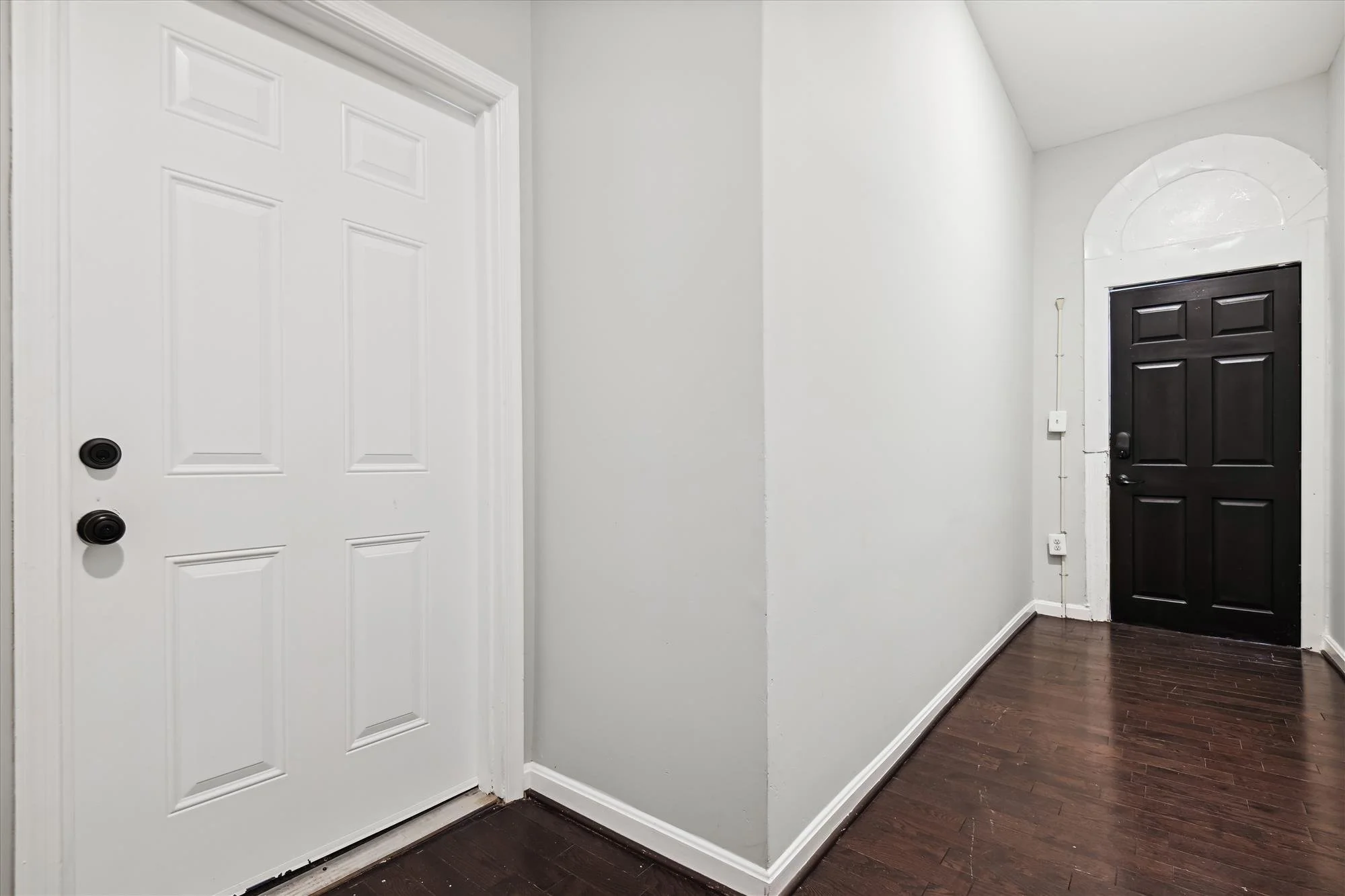 main level-entry-_dsc1411.jpg