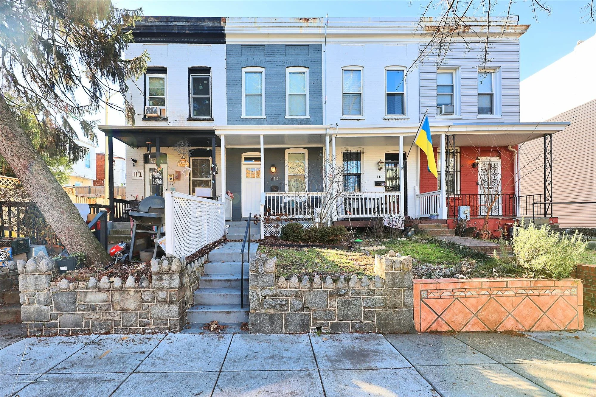 exterior-114 16th street northeast-a1922.jpg