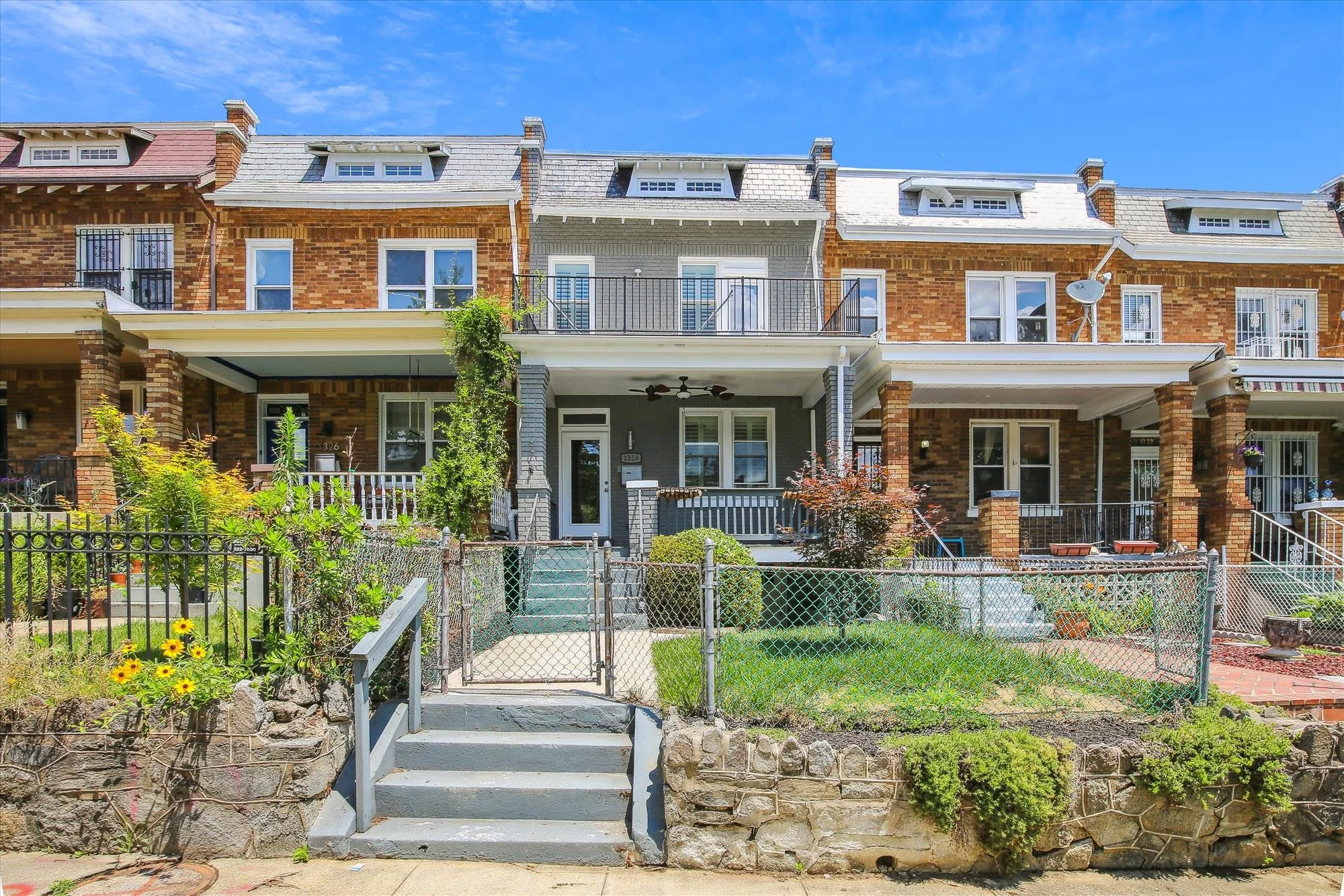 exterior-front elevation-img_7340.jpg