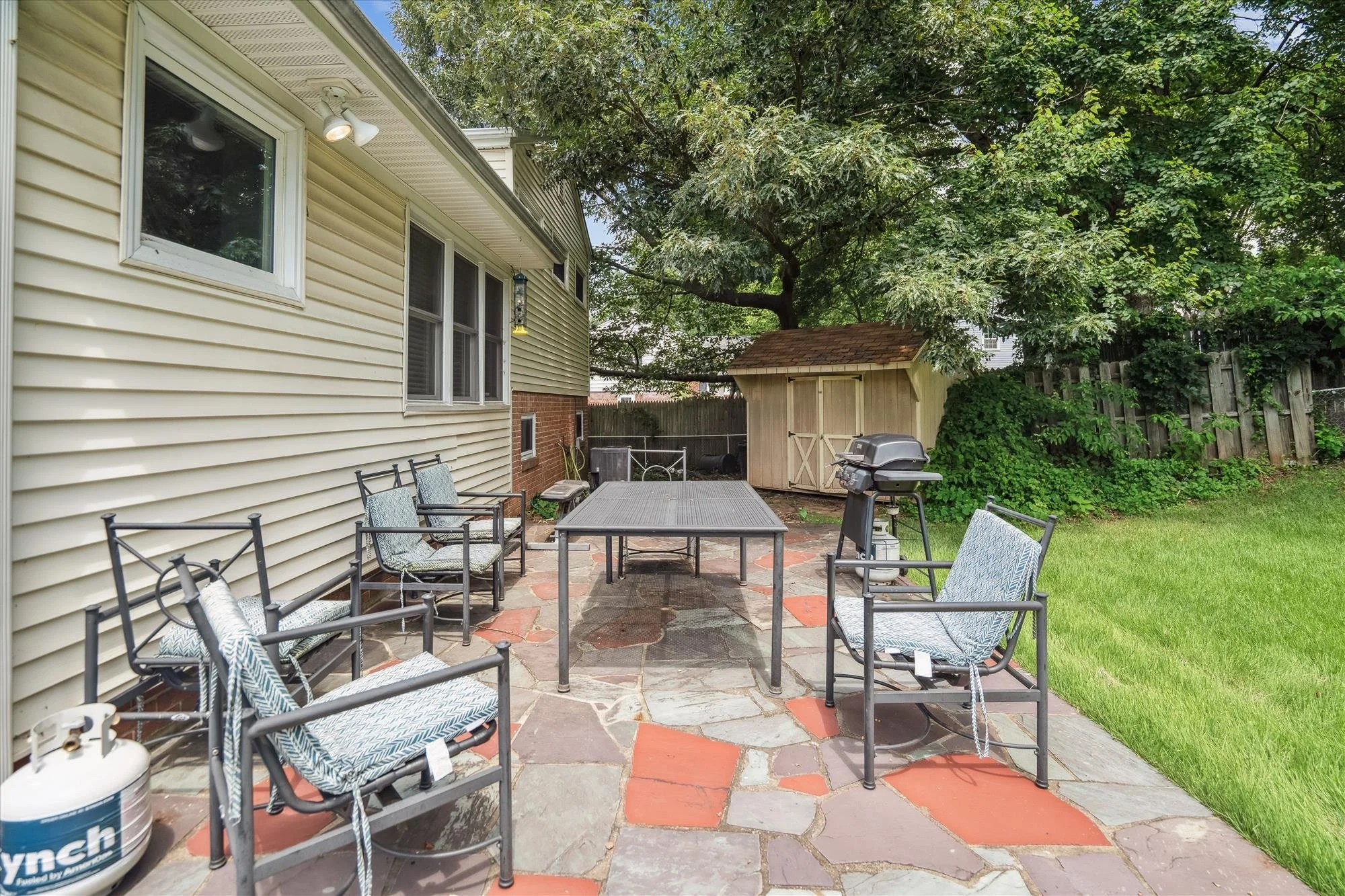 exterior-patio-dsc05988.jpg