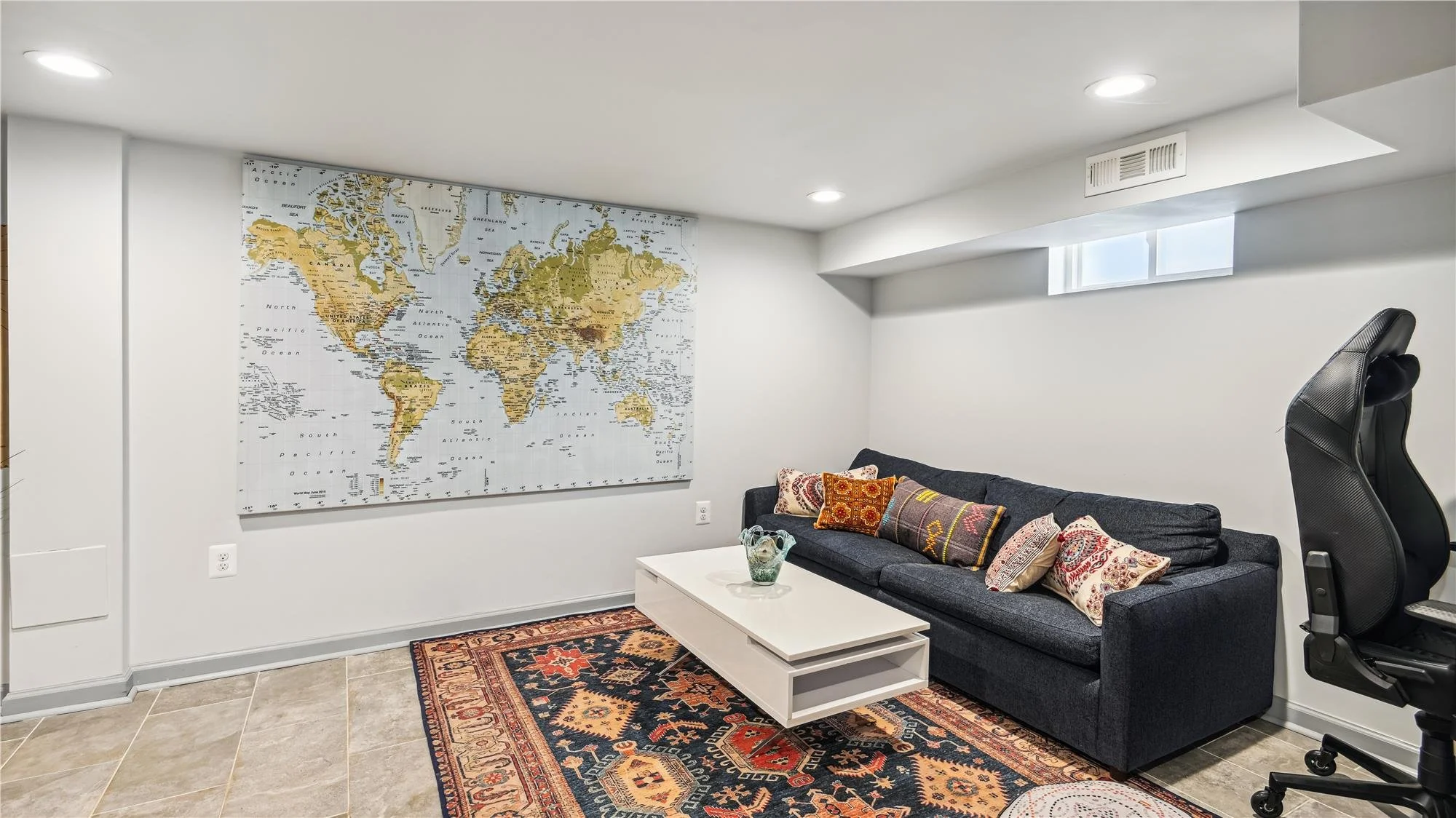 lower level-recreation room-_dsc3171.jpg