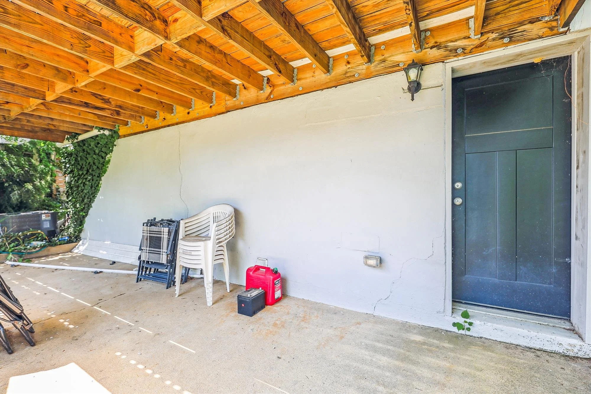 lower level-patio-a2968.jpg