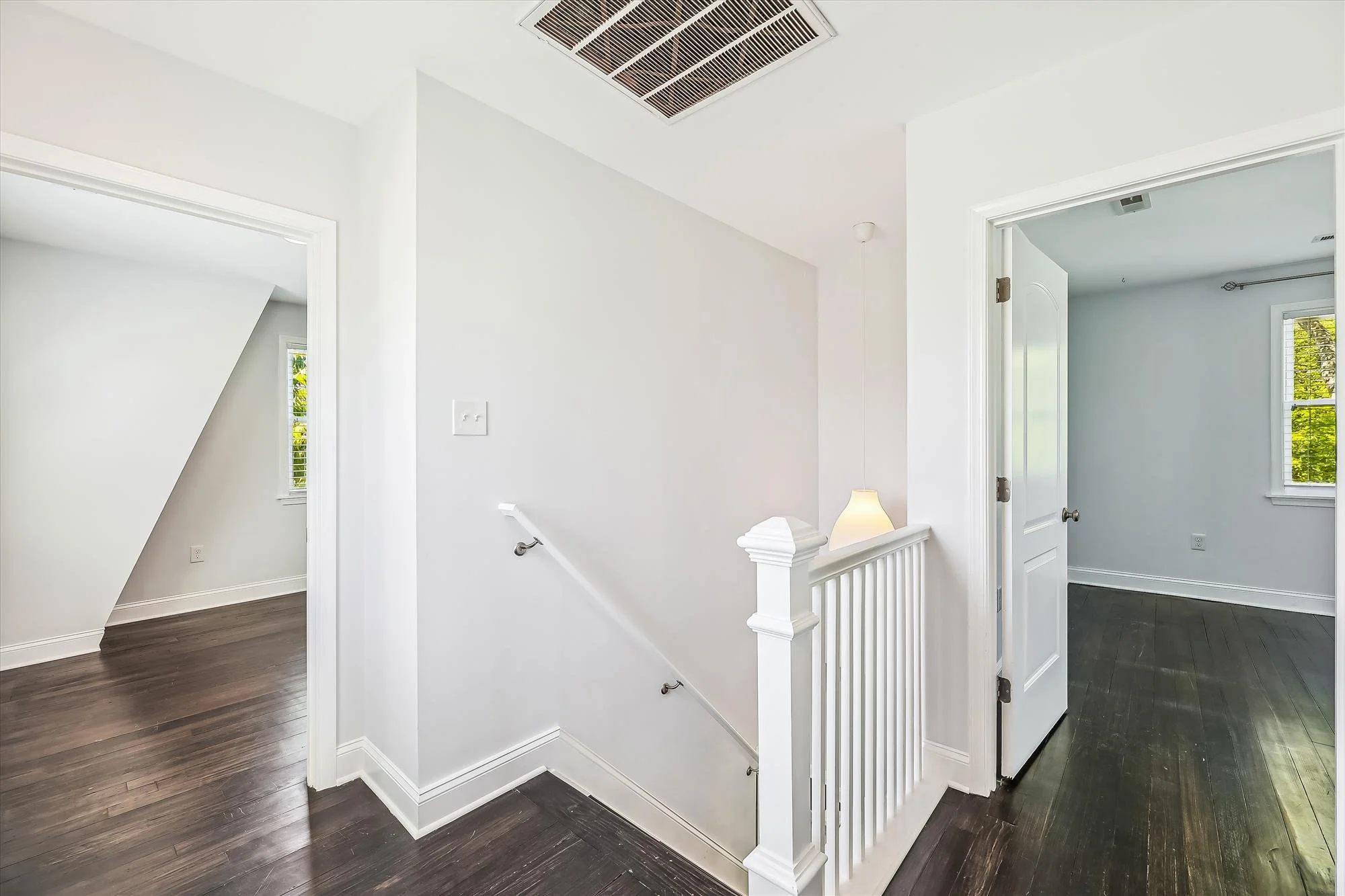 upper level-hall-a2870.jpg