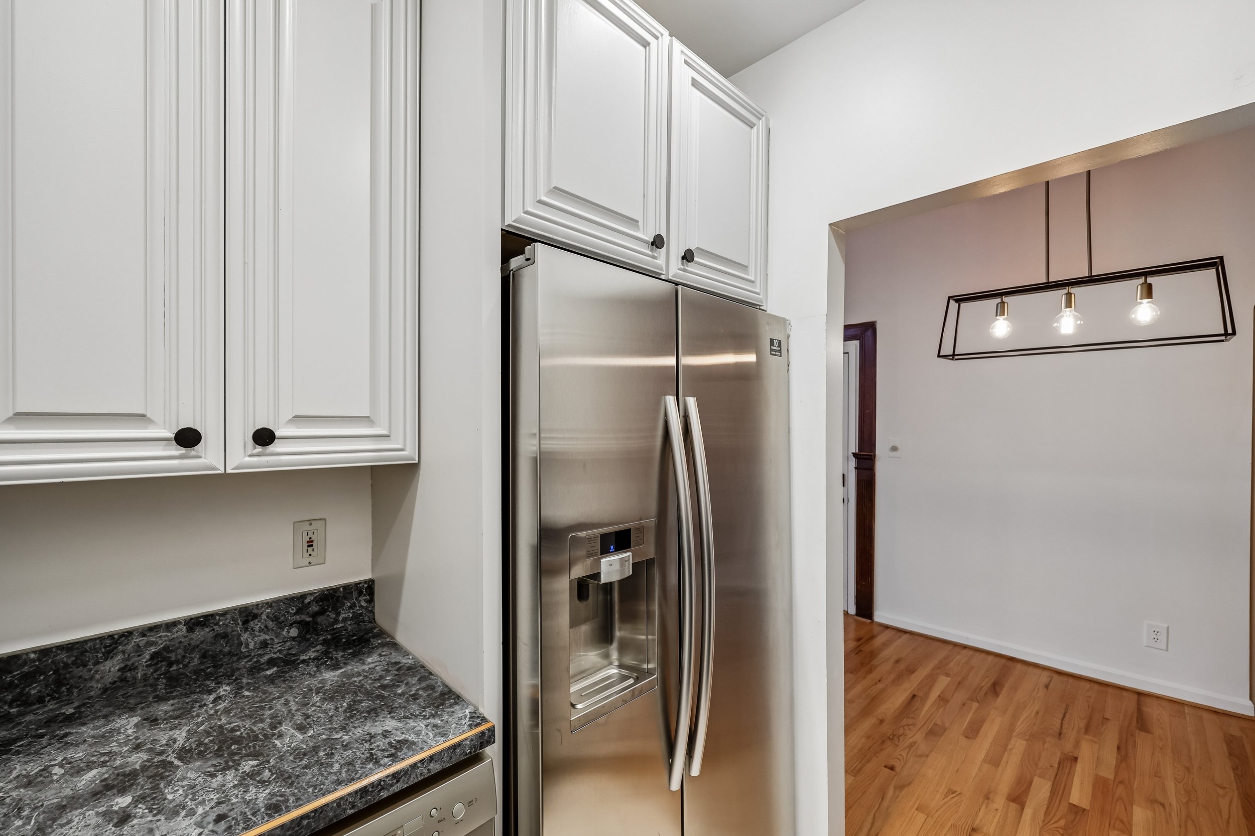 12-Kitchen.jpg