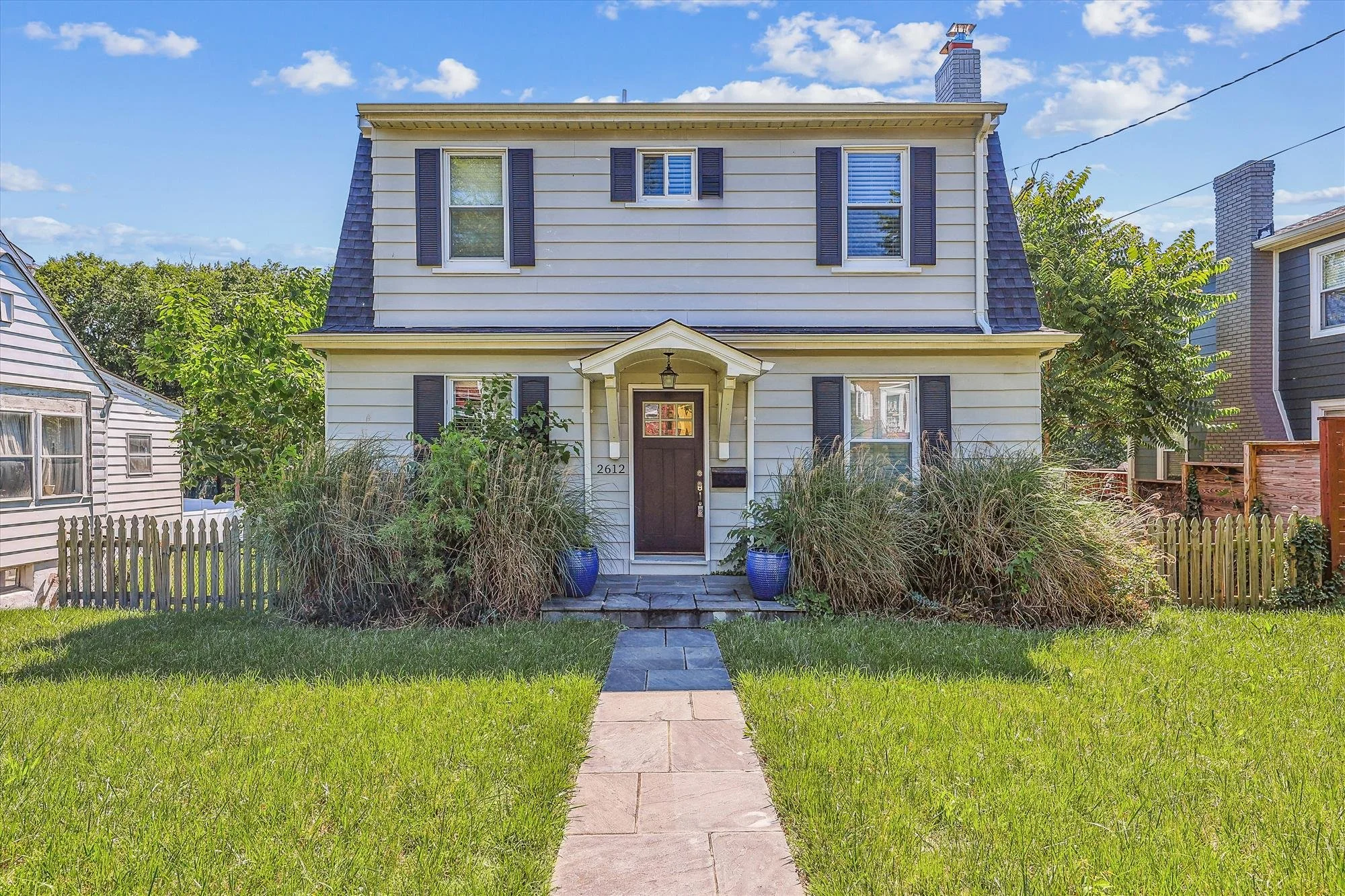 exterior-front elevation-a2819.jpg