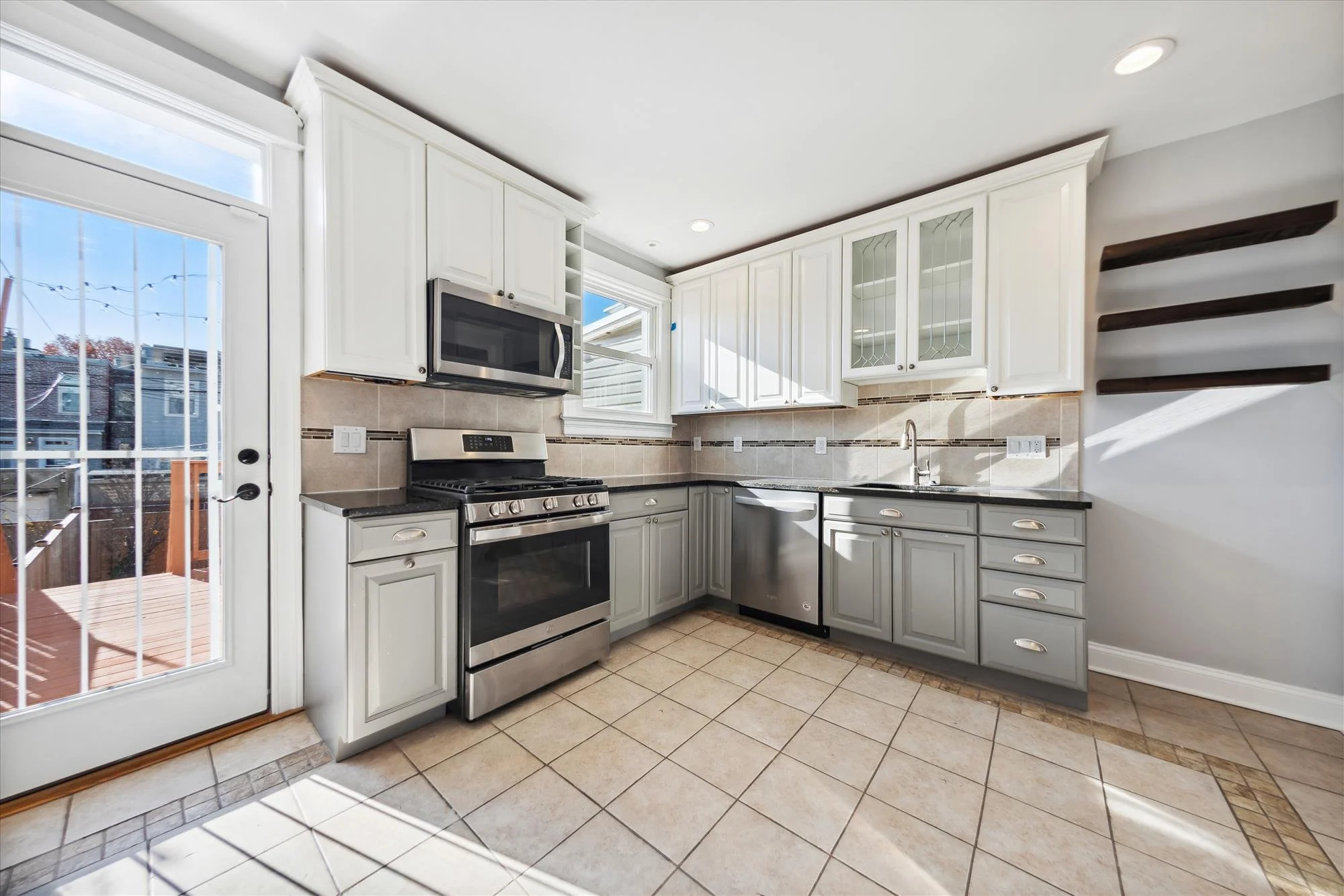 main level-kitchen-_dsc3470.jpg