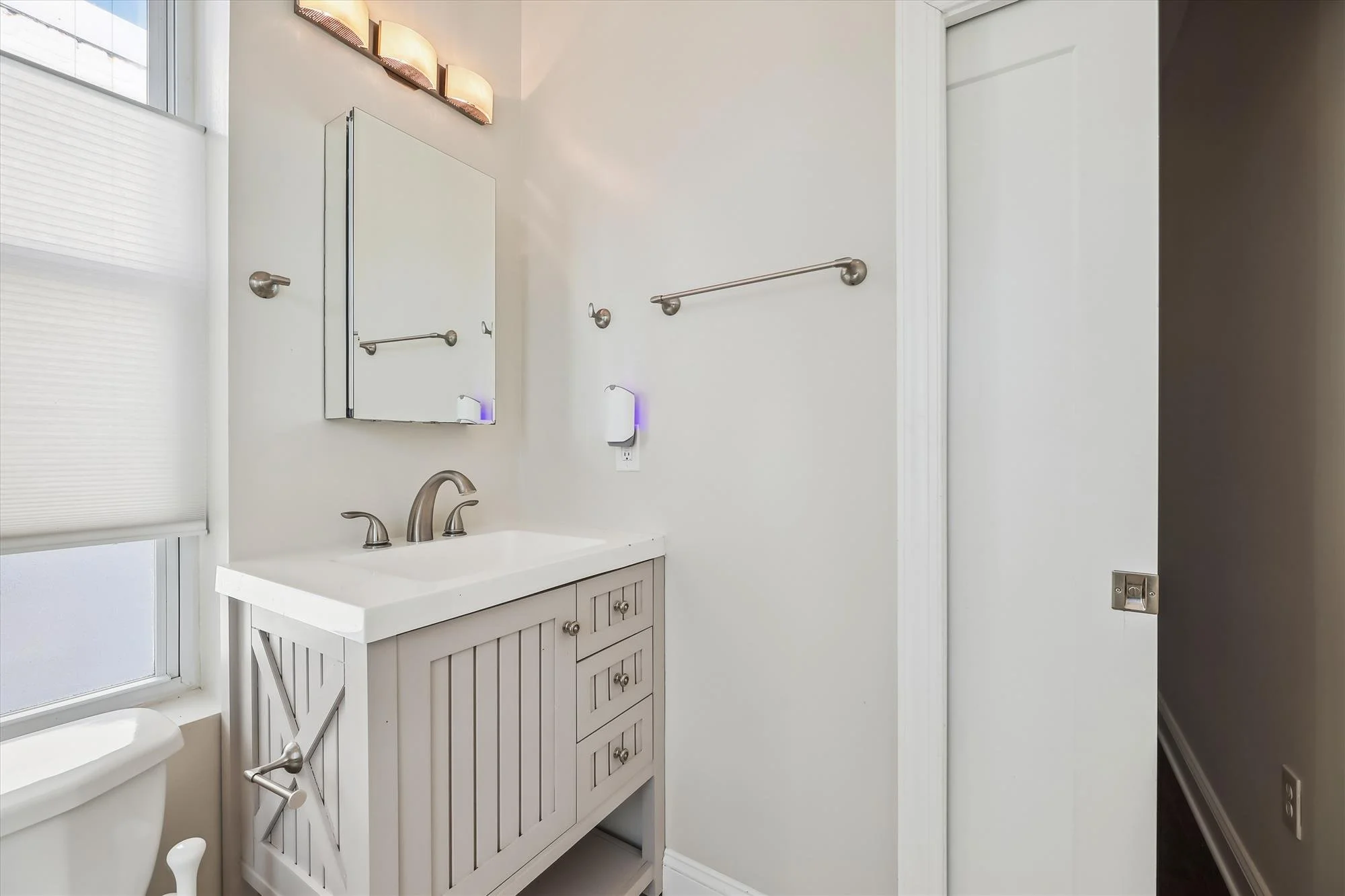 upper level-primary bath-a1911.jpg