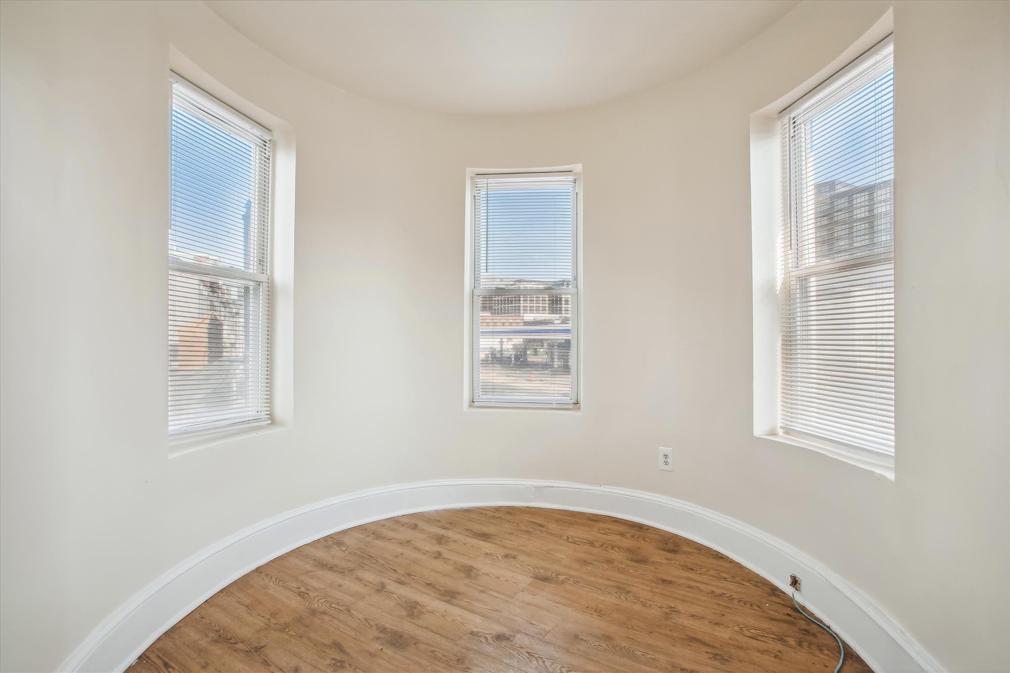 upper level-bedroom 1-_i5a9330.jpg
