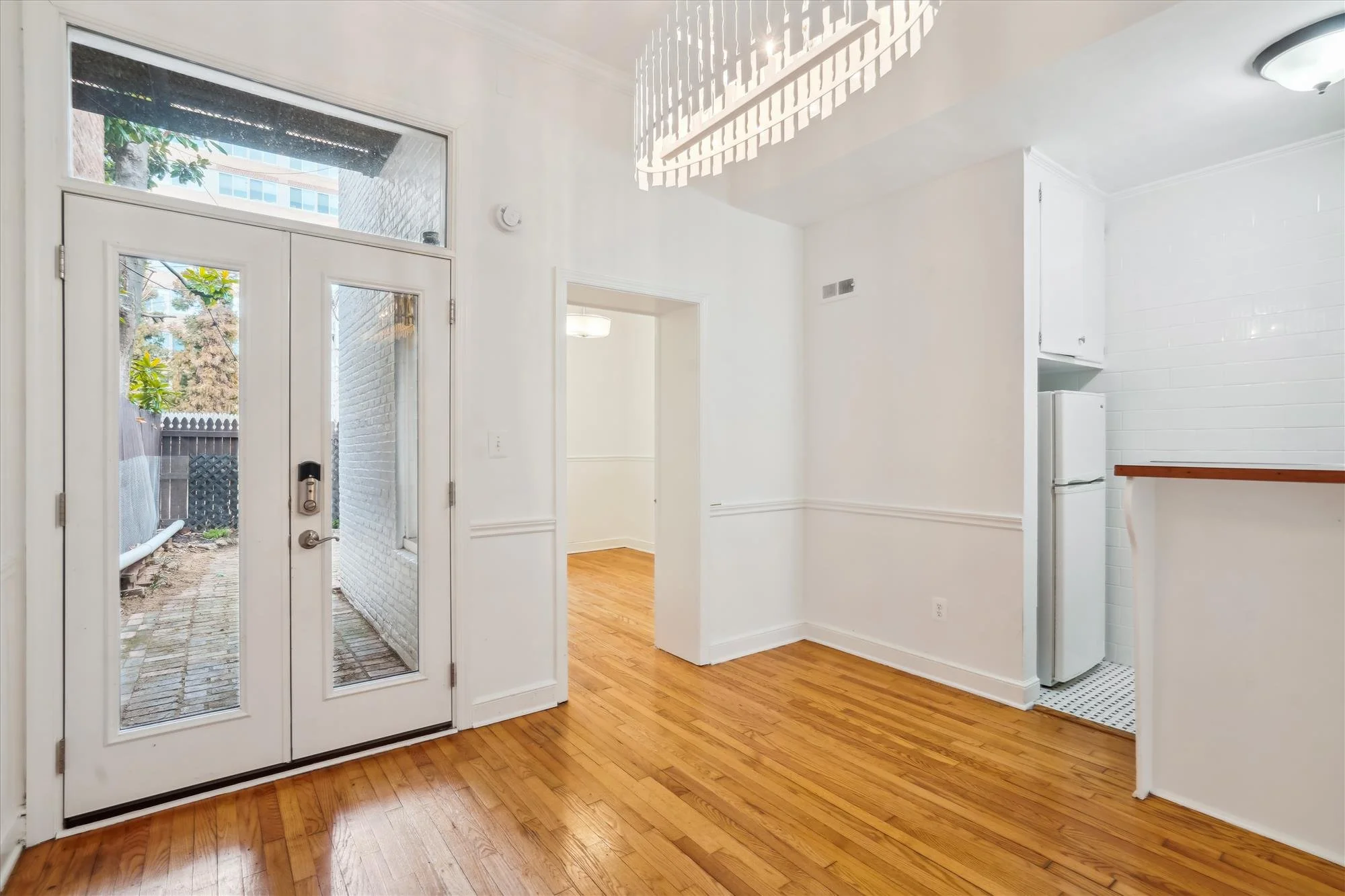 unit a-main level-dining room-_dsc1061.jpg