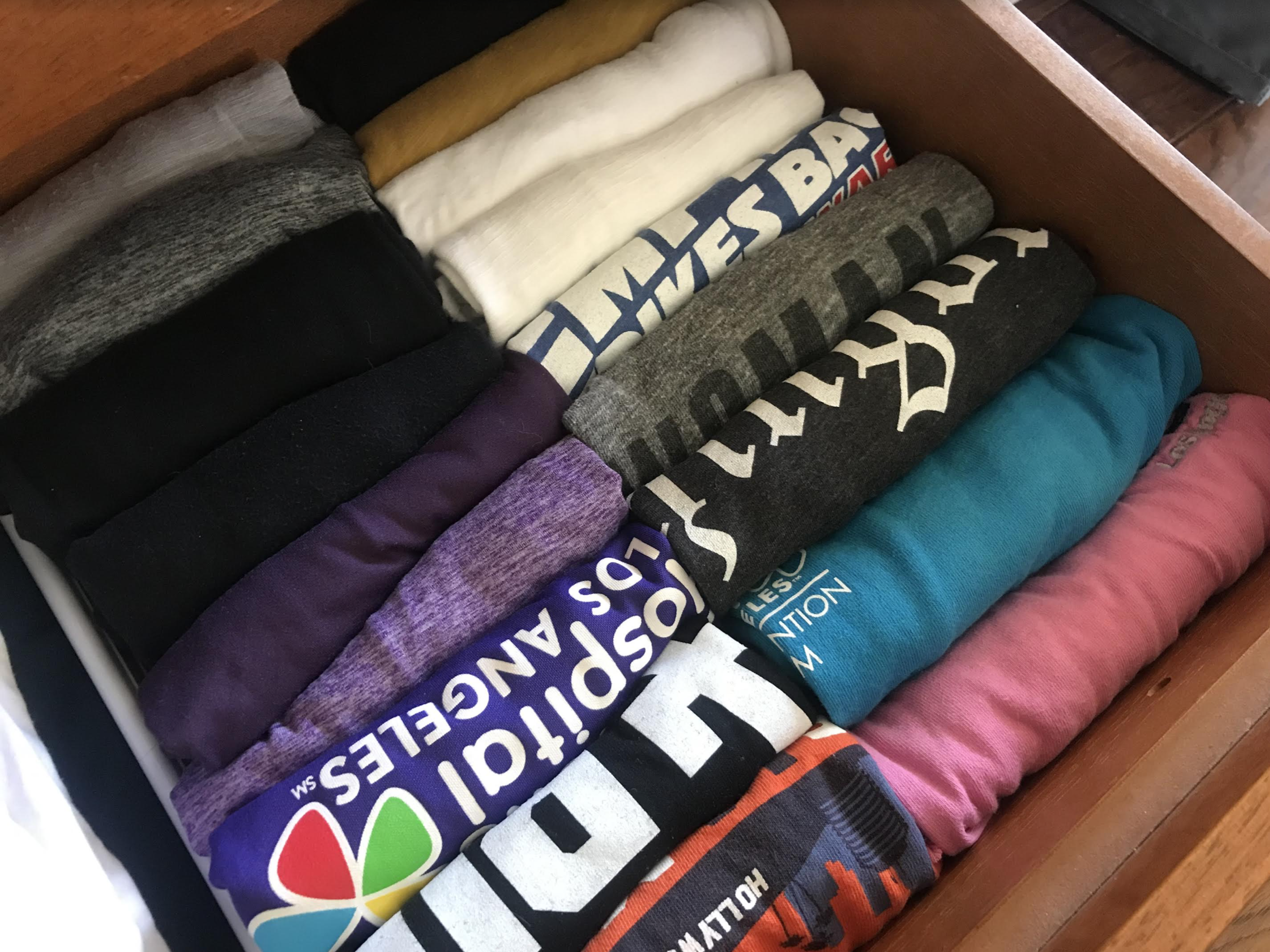 Organizing Adult Bedroom & Clothes