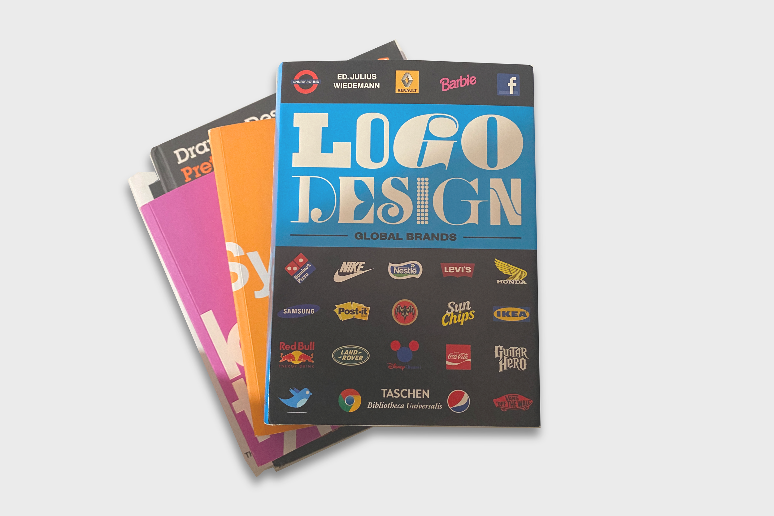 Top 5 logo design books in 2023