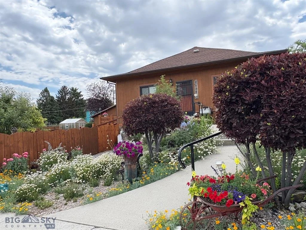 1136 E Glendale St-39.jfif