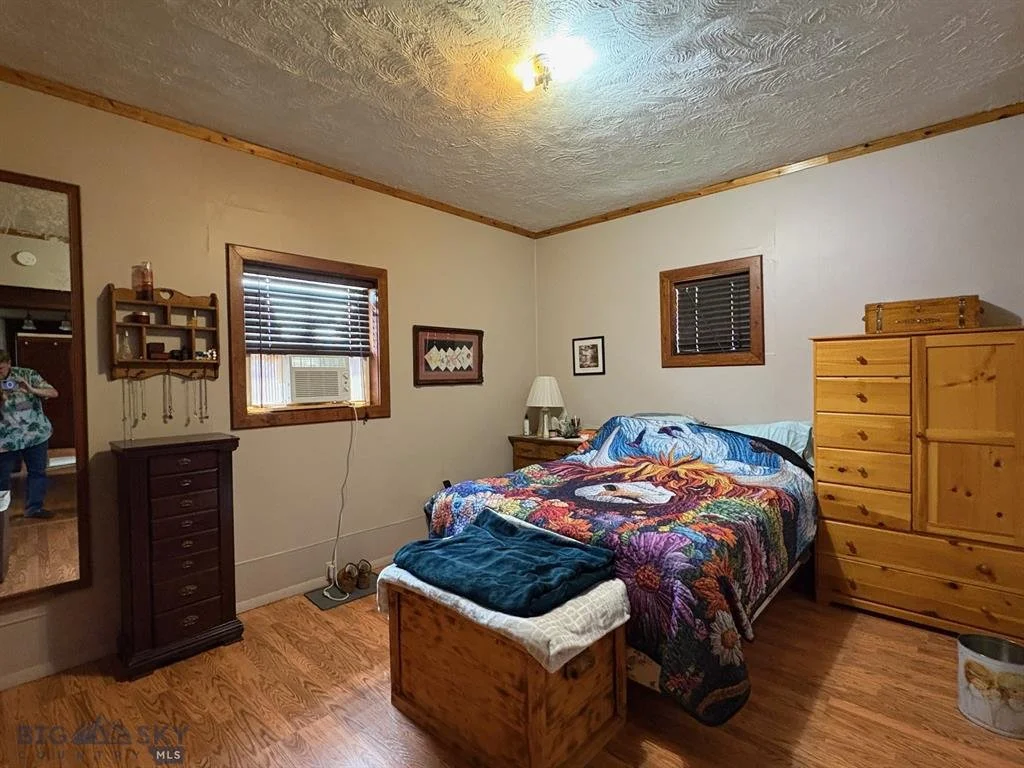 1136 E Glendale St-17.jfif