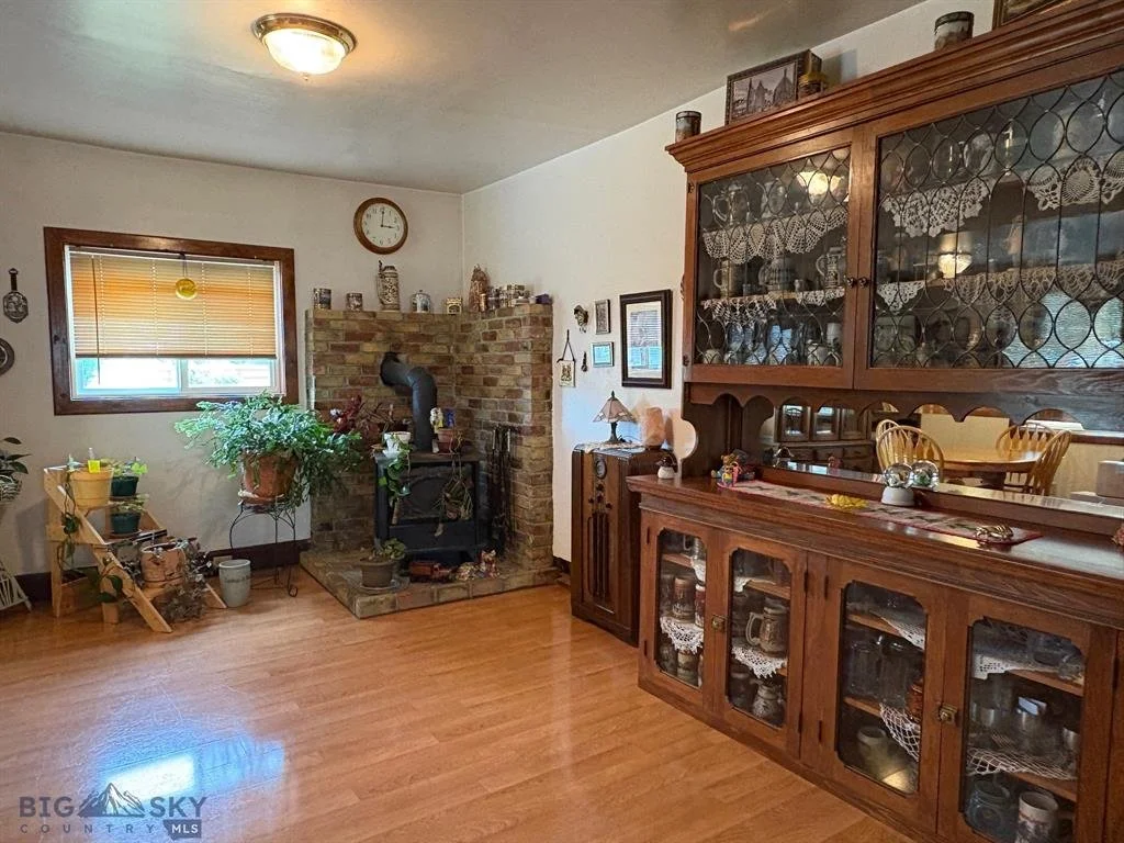 1136 E Glendale St-5.jfif