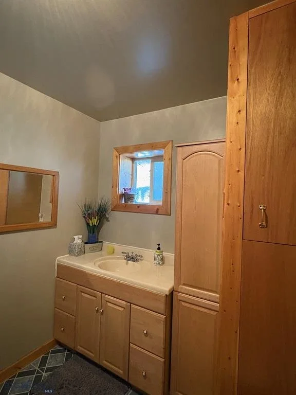 1136 E Glendale St-23.jfif