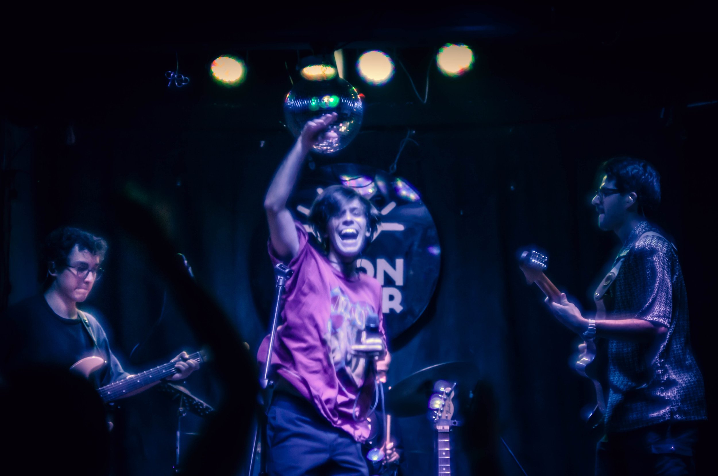 Foto por Roy Vargas