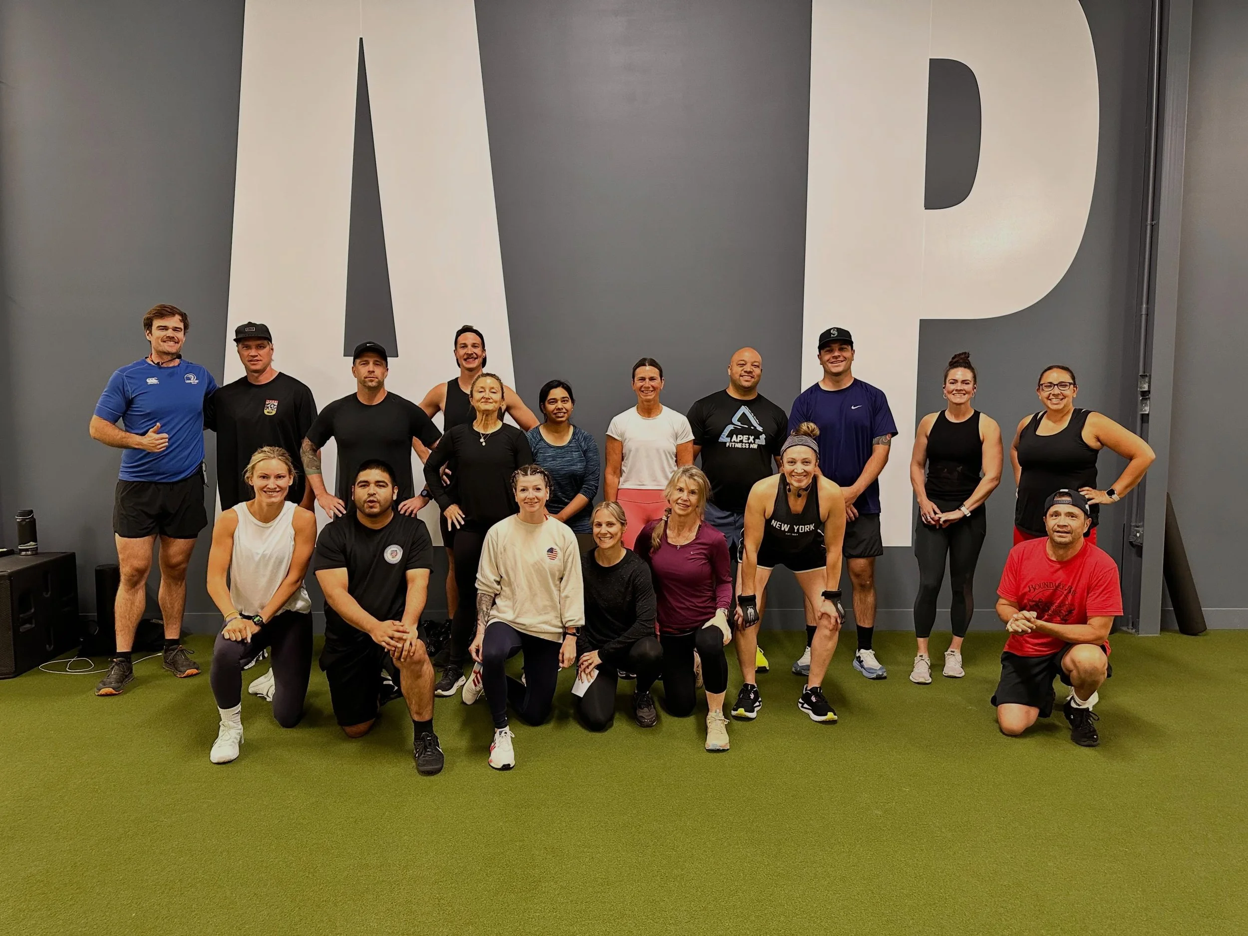 MURPH 🇺🇸 
Thank you @lukewinsor55 and @spencer.klevgaard for your leading us in our second Murph workout honoring our fallen hero&rsquo;s.