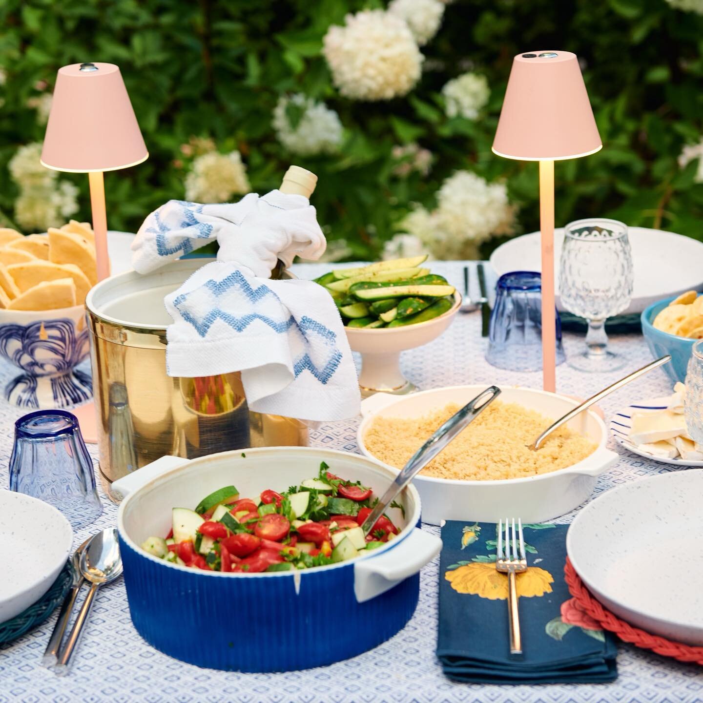 Savoring summertime alfresco dining. 🍽

It&rsquo;s been a wild summer weather-wise. When it&rsquo;s not pouring, it&rsquo;s so hot &amp; humid. Any evening it&rsquo;s nice enough to eat outdoors I haul out all my favorite dishes &amp; linens to &ldq