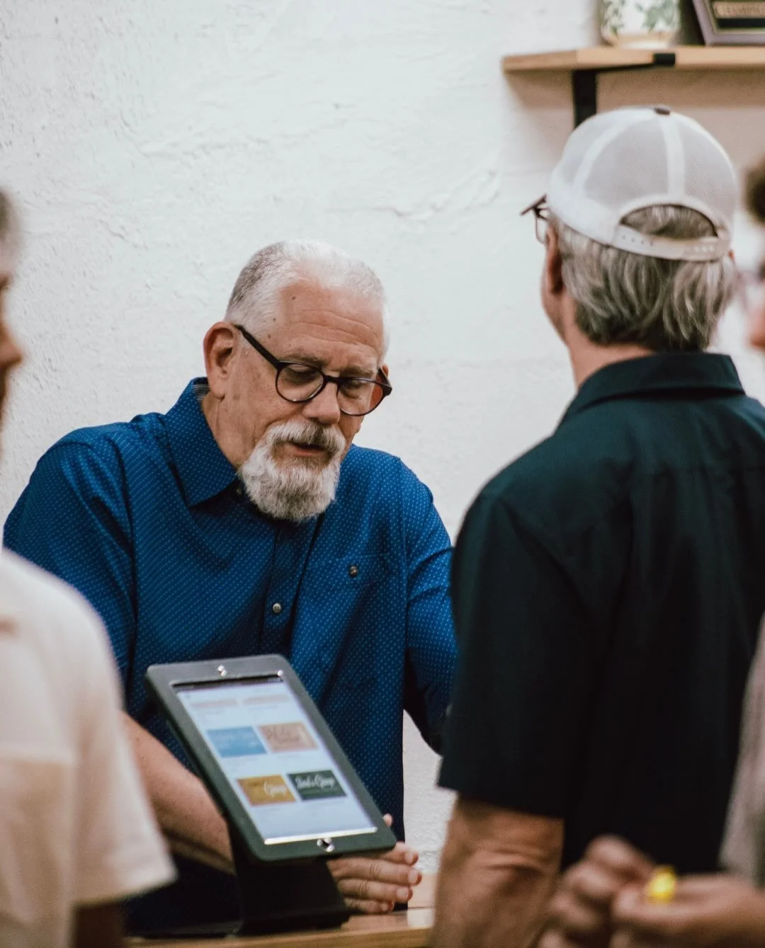 No day like a Sunday!💛 We can&rsquo;t wait to see you tomorrow at 9AM + 11AM - invite a friend to join you!🙌🏻