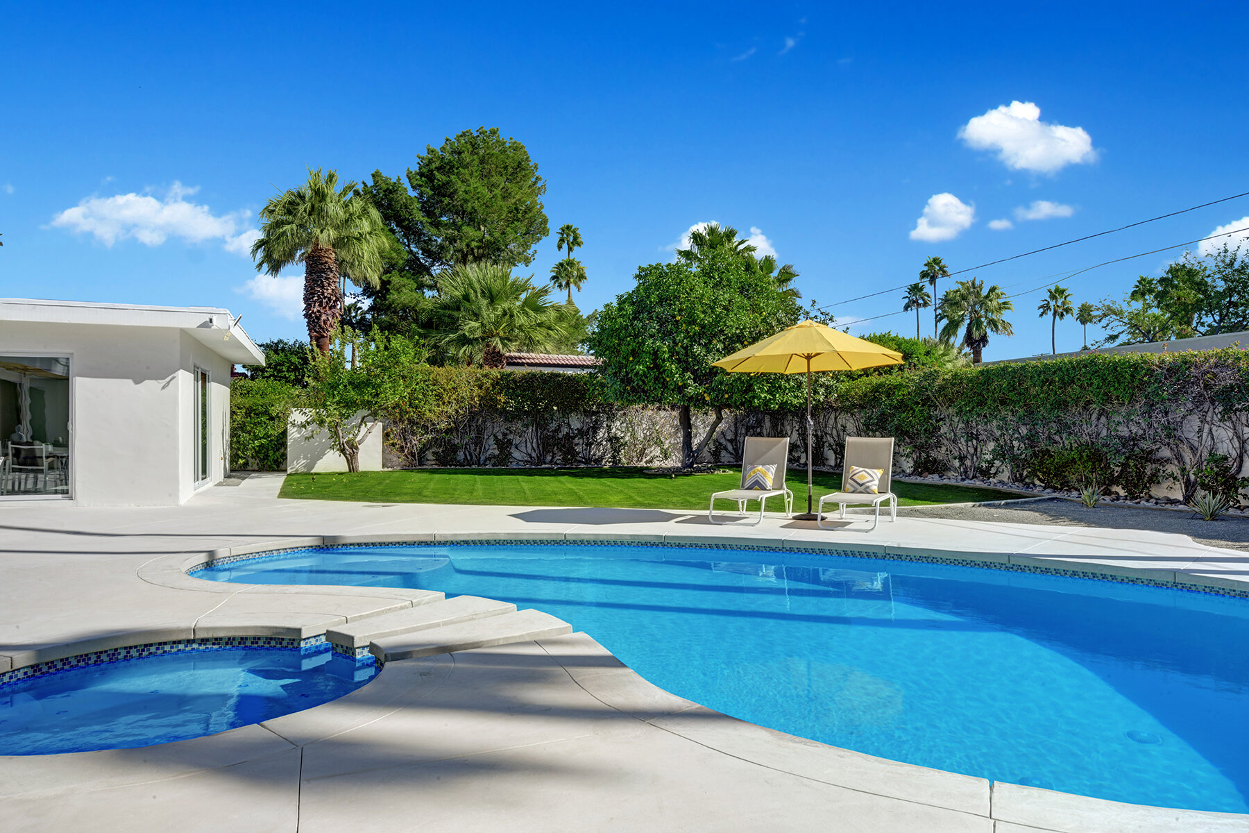 POOL AND SPA TO CHAISES MLS.jpg