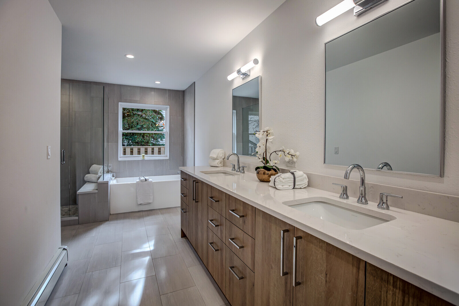 15_2020_Arbor_Park_Drive015_mls.jpg