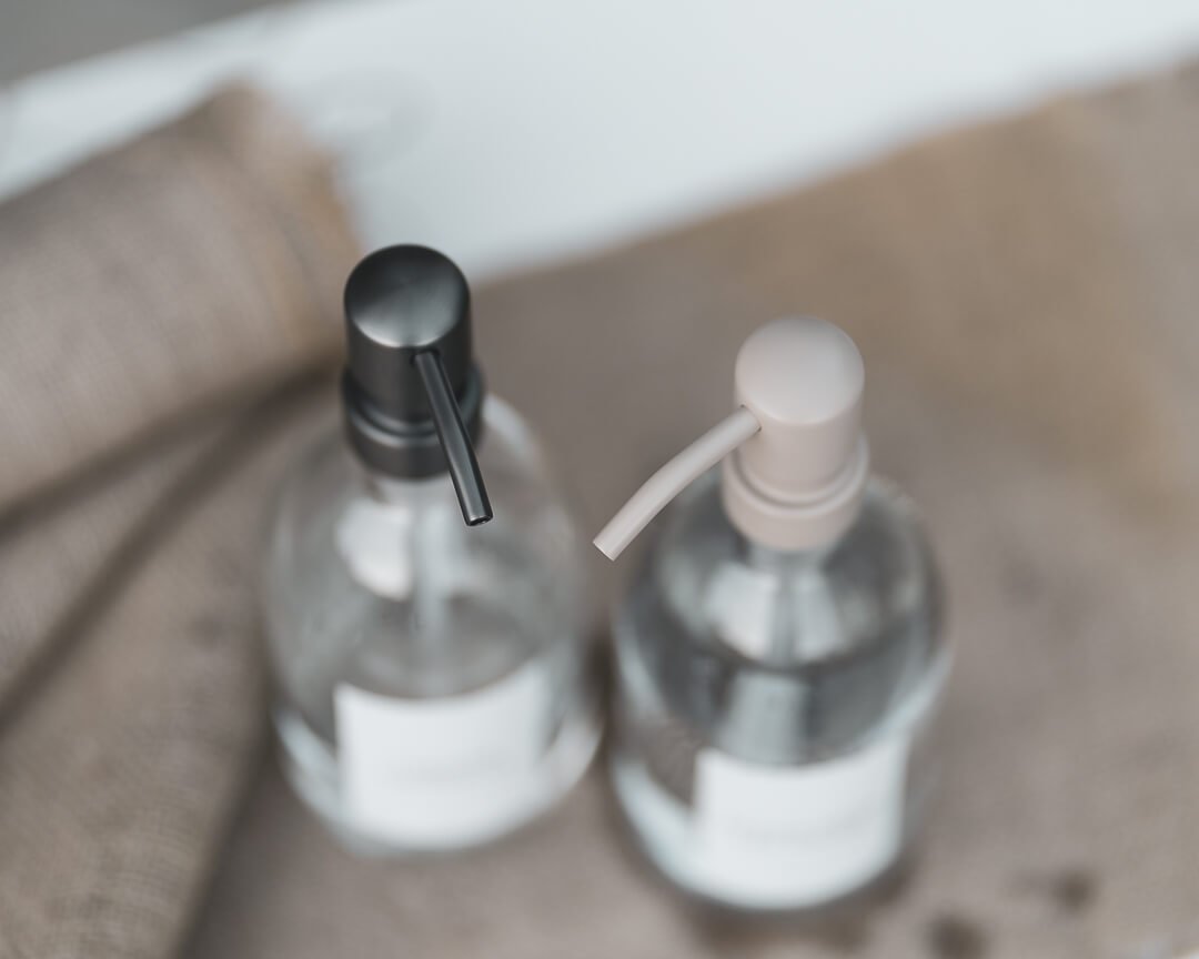 Distributeur de savon en verre transparent pompe ACIER INOXYDABLE — THINGS  and STICKERS