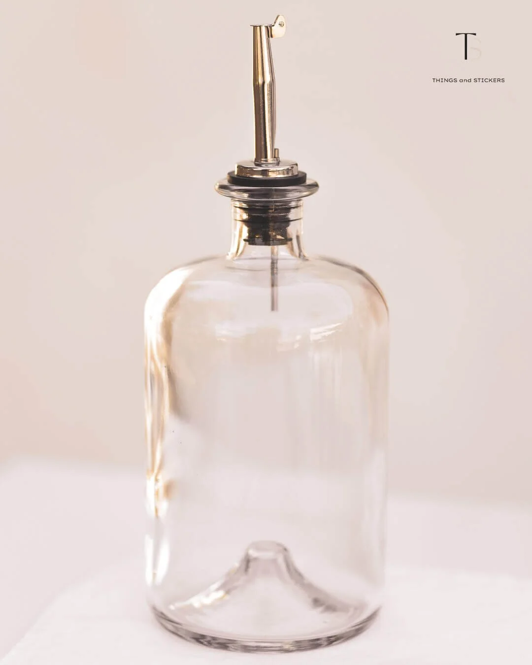 accessoire-bec-verseur-bouteille-huile-vinaigre-silver-automatique.jpg