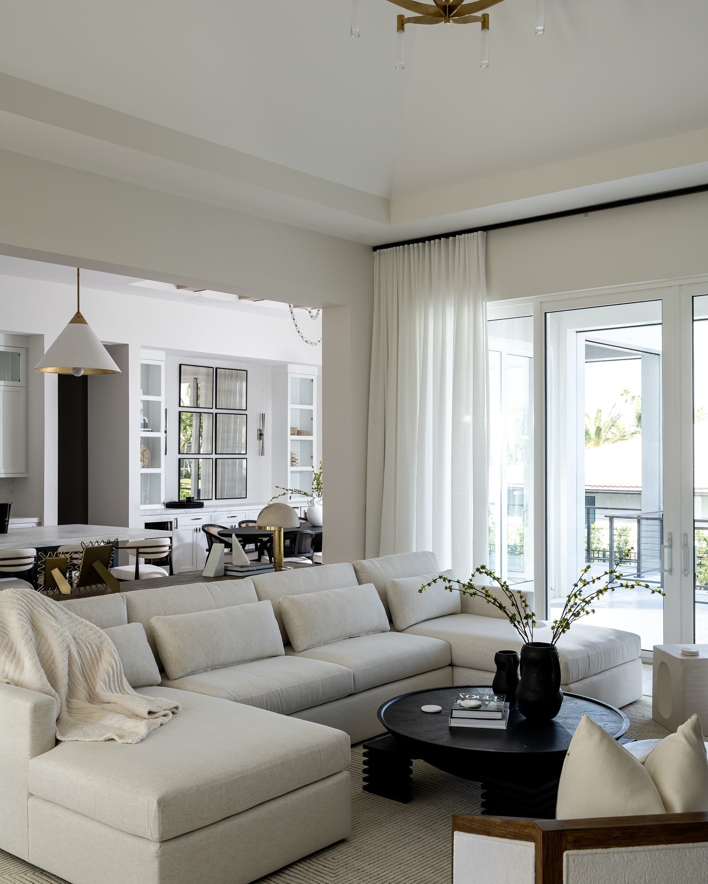 Check out these detailed close-up shots of the Great Room from our Greek Villa project&mdash;each one showcases the design elements we love!

Project: Greek Villa
Designer: @chloeweatherford 
Photographer: @thelaurahenry 

#GreekVilla
#DesignInspo
#B