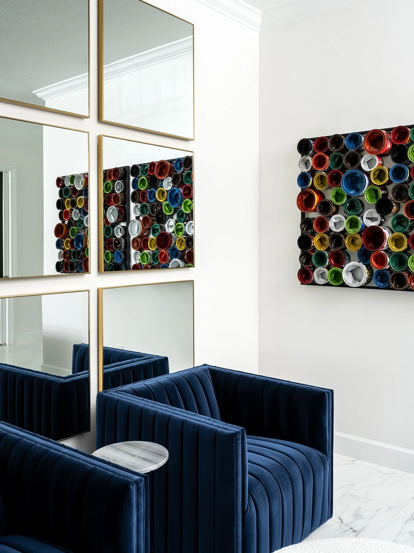 This colorful Great Room is a total showstopper and our favorite room of The Kaleidahaus project. 
Project: The Kaleidahaus 
Designer: @darbymichelle97 
Photographer: @thelaurahenry 
#GreatRoom 
#Art
#InteriorDesign 
#BuildingBeautiful
#CustomInter