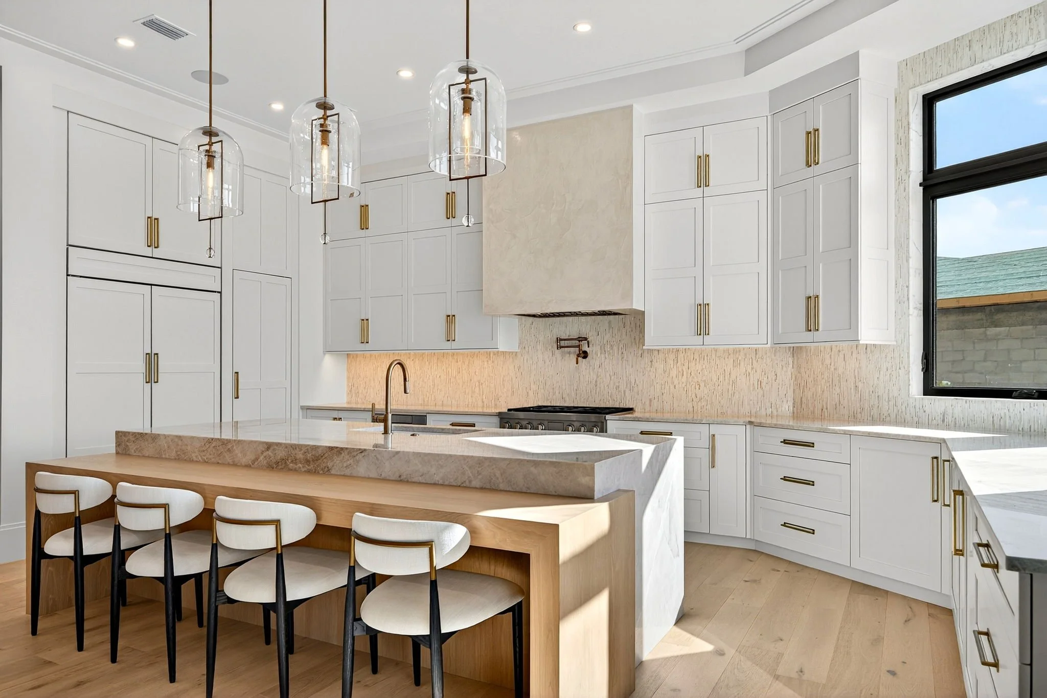 57-web-or-mls-5436 Azure Way-72.jpg