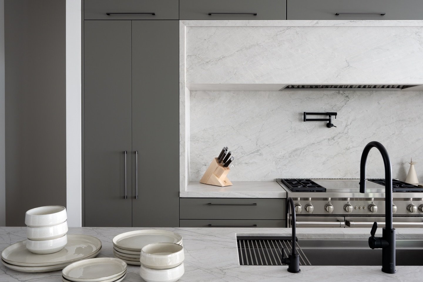 Intentional contrasts and quiet moments of pattern add dimension without overwhelming the serenity of the space. Every finish and furnishing was selected to feel cohesive yet collected- refined but never precious. The result is a canal-front home tha