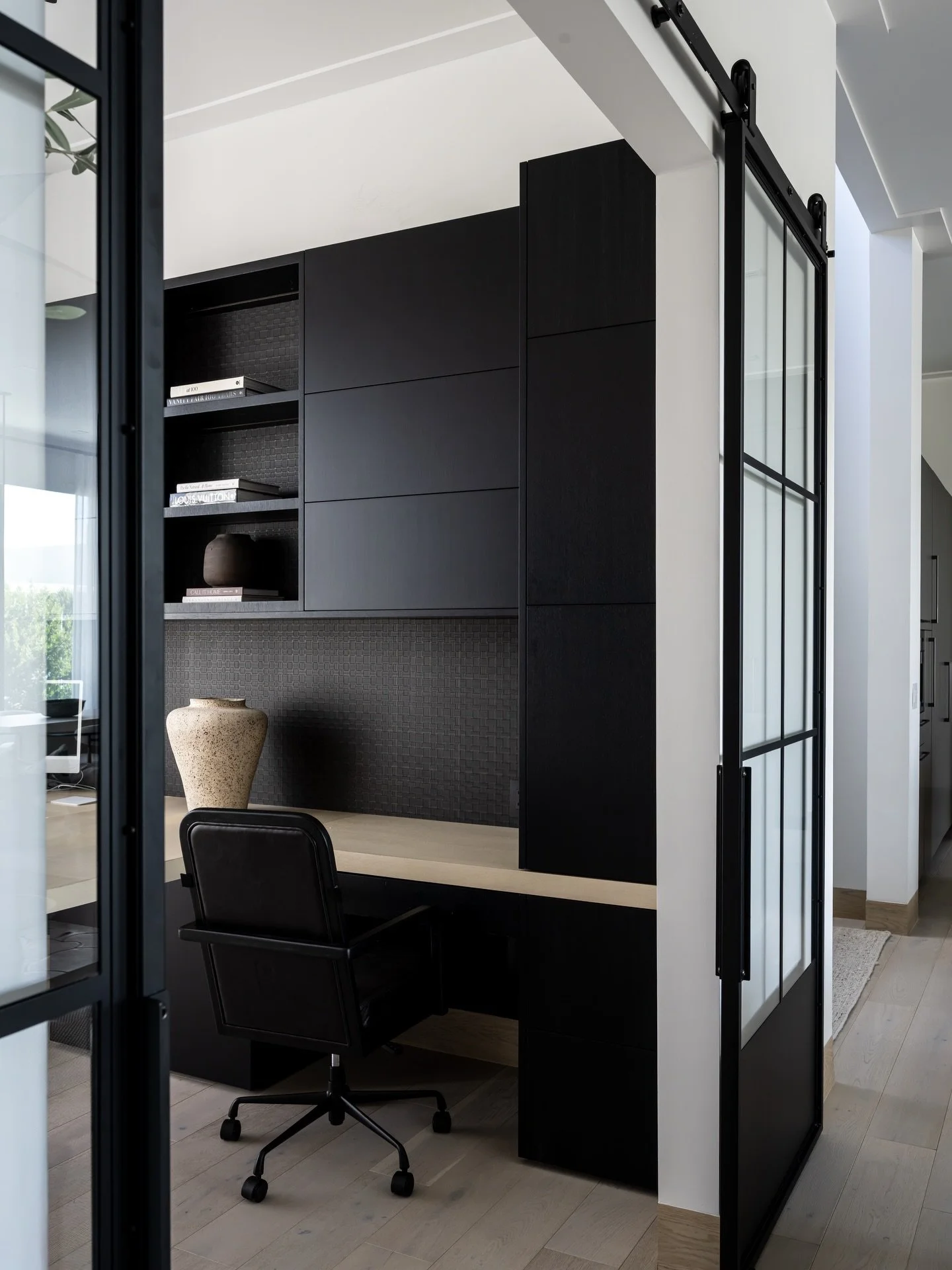 Color drenched cabinetry, moody wallpaper and sheer drapery bring depth to this sophisticated Study.

#Study
#Office
#Design
#Moody
#Interiors