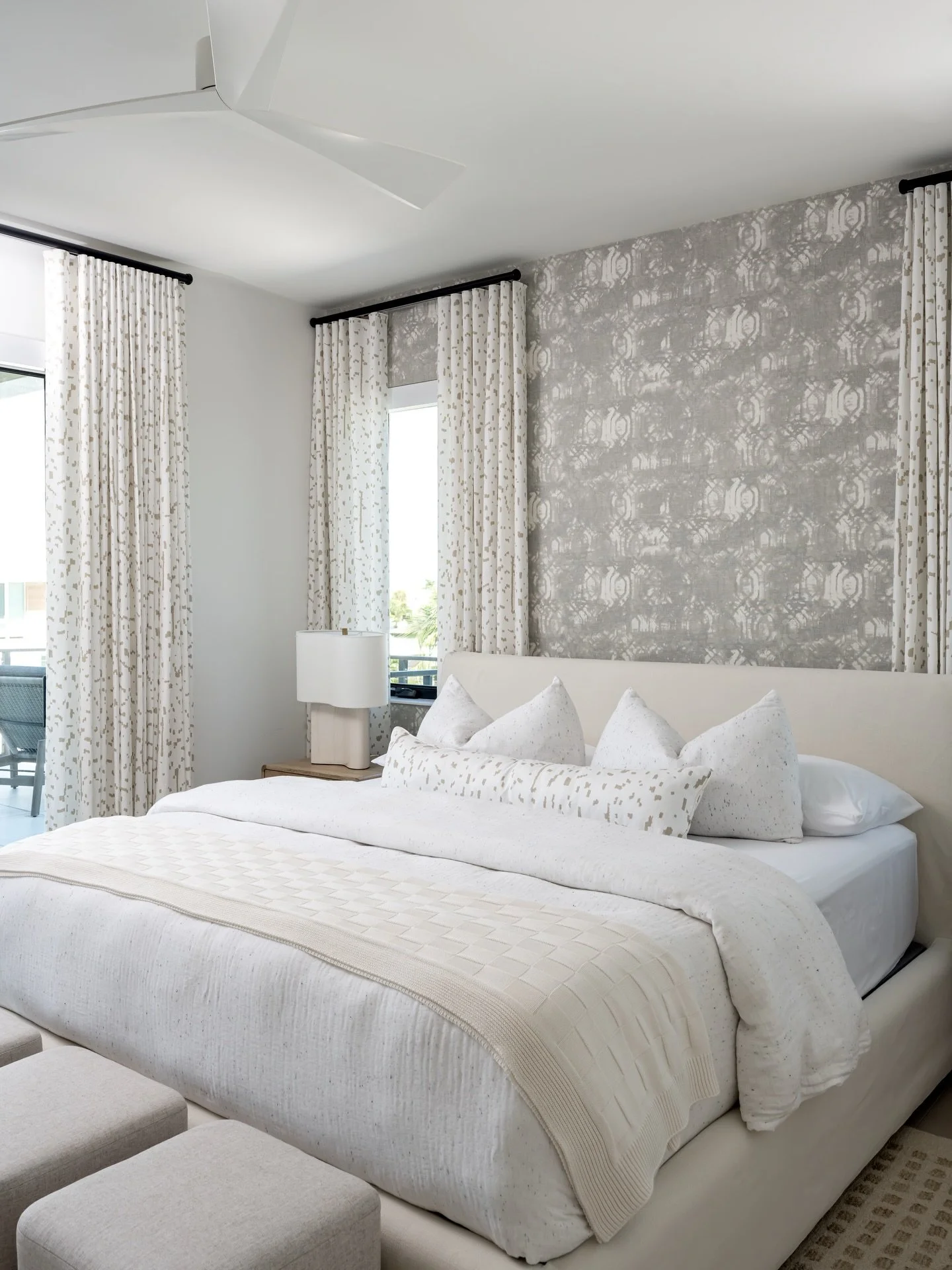 From the statement wallcovering to the custom drapery, every detail was selected to create a calm and cohesive escape.

Project: Halyard
Designer: @chloeweatherford 
Photographer: @thelaurahenry 

#NeutralShades
#CustomInteriors
#BedroomDesign
#Wallp