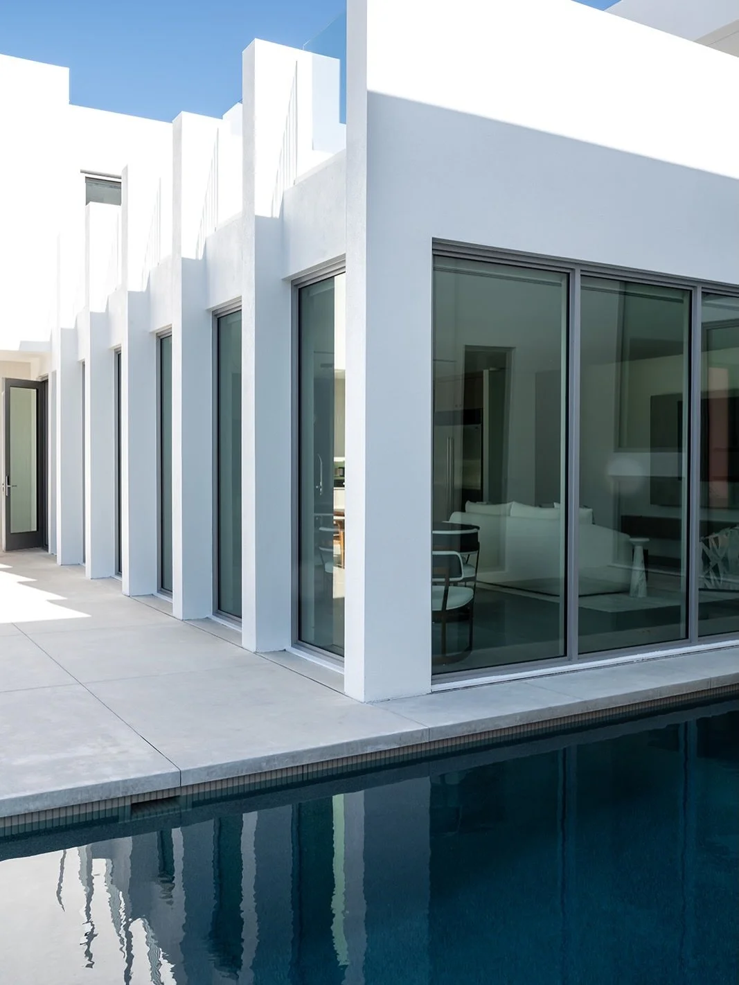 Modern architecture meets livable luxury. A backyard designed to be enjoyed from sunrise to sunset.

Project: Modern Matter
Designer: @chloeweatherford 
Photographer: @thelaurahenry 

#InspiredLiving
#ModernDesign
#Architecture
#Backyard
#Pool