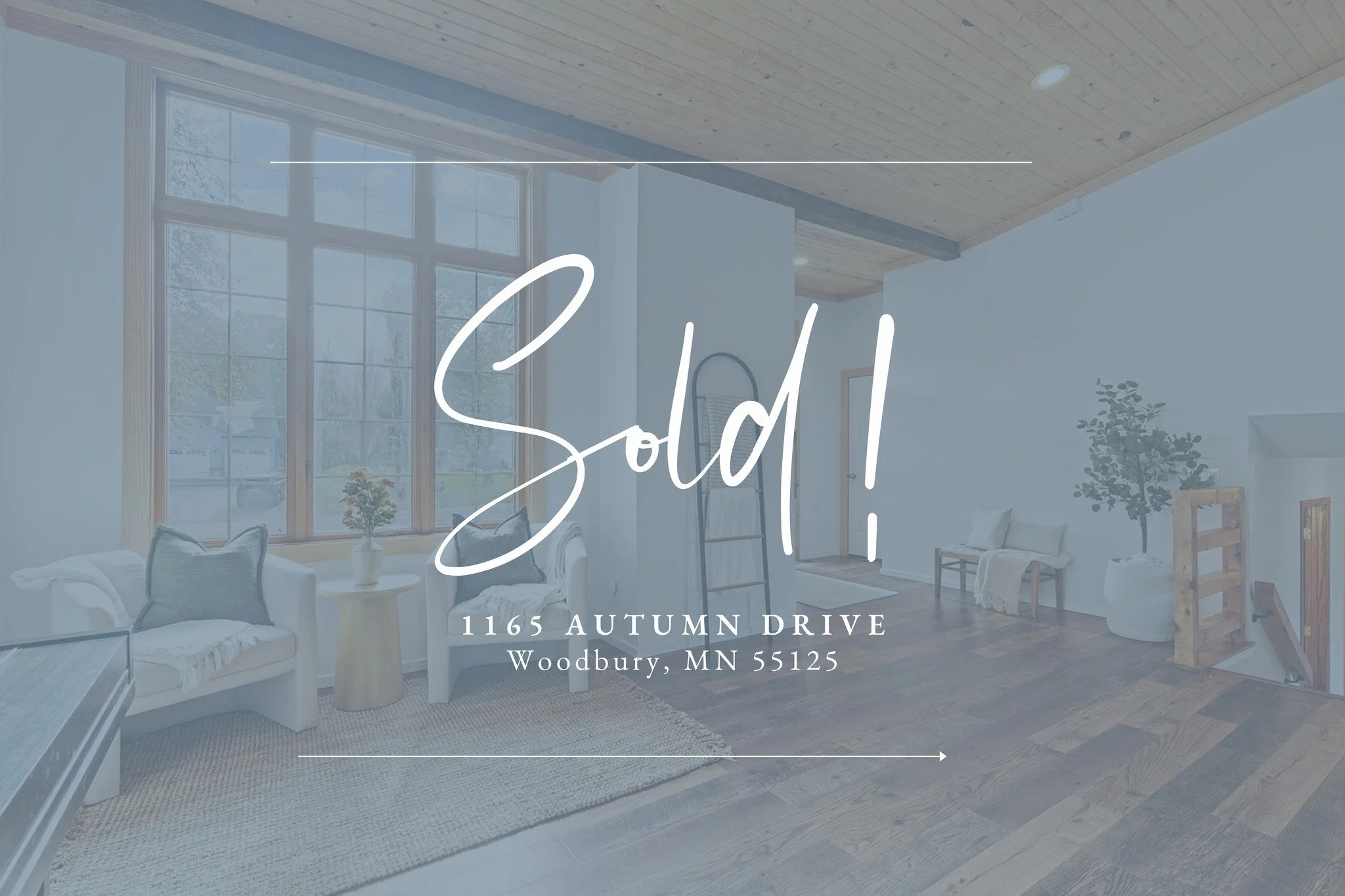 ✨ SOLD ✨ in Woodbury!

Remember this beautifully remodeled craftsman-style home? It has officially CLOSED! Here's the sold story 👇🏻

‣‣ 3 days on the market
‣‣ 55+ showings
‣‣ Multiple offers received

While inventory remains very limited + buyer d