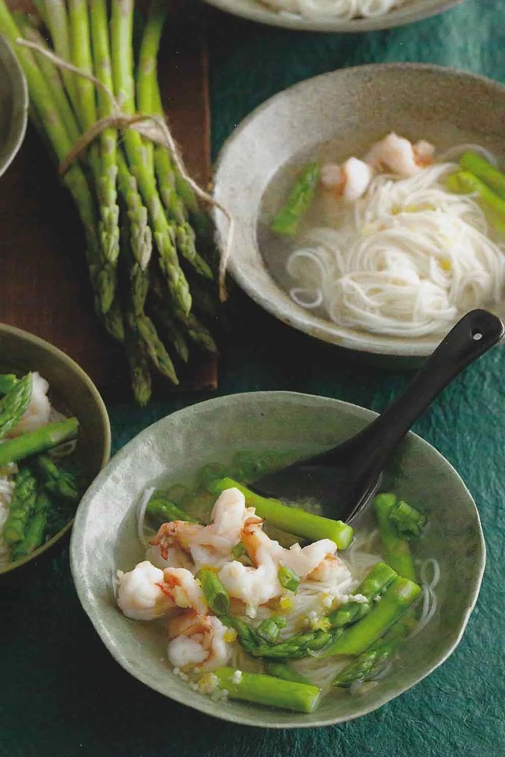 Delicate Shrimp and Asparagus in Chicken Broth