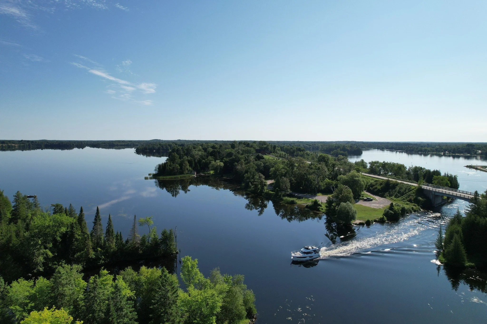 Get to know Mitchell Lake!
Mitchell Lake is the second-most westerly Kawartha Lake on the Trent Severn, directly adjacent to and offering lock-free boating into Balsam. The lake is “cut” into two main upper and lower sections, with the T